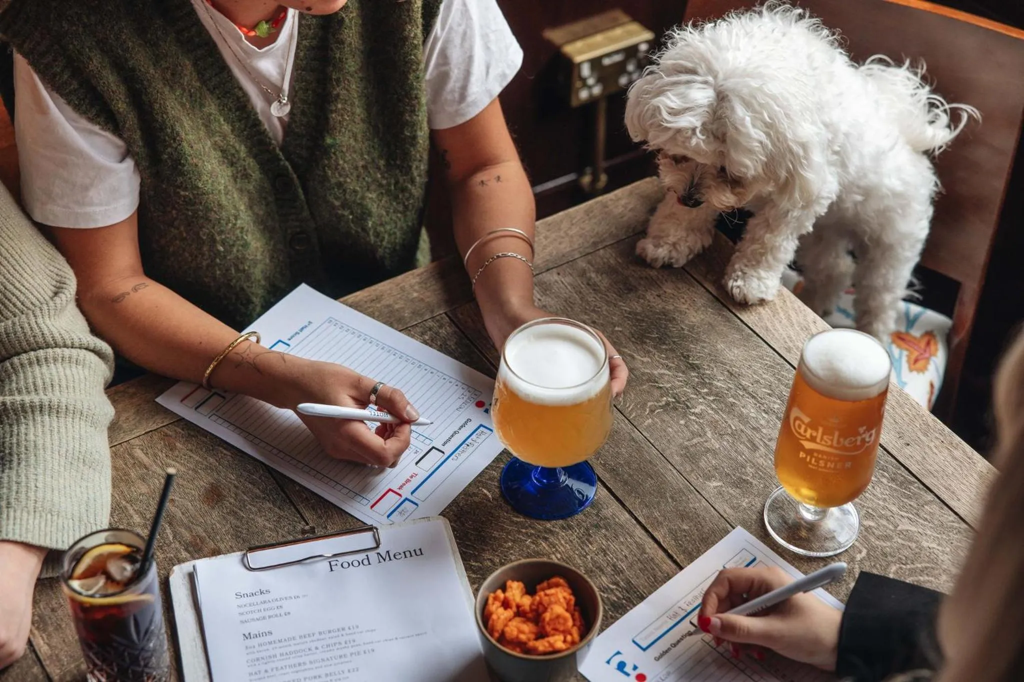 Lounge or bar in Hotel Indigo London Clerkenwell by IHG