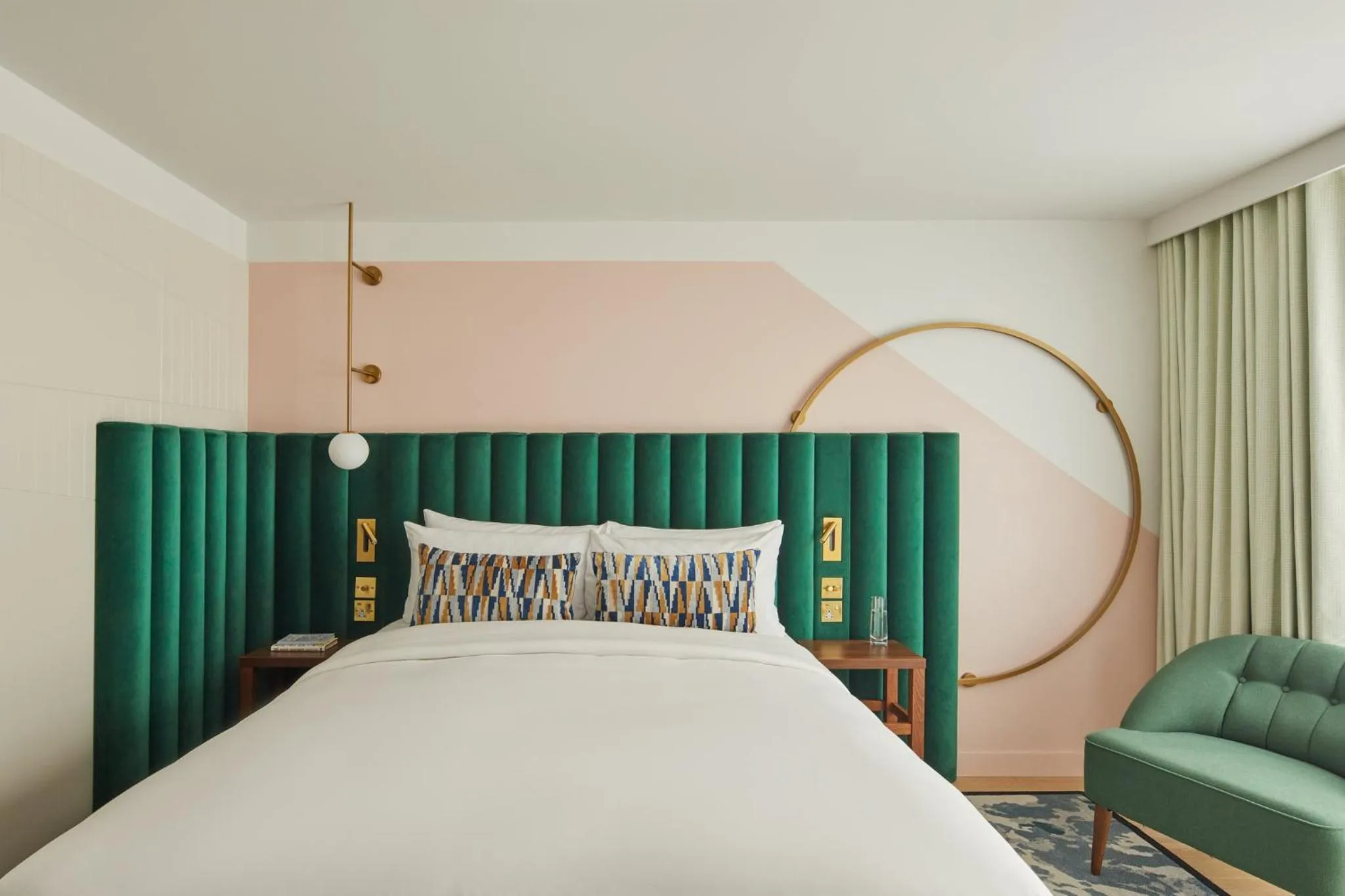 Photo of the whole room, Bed in Hotel Indigo London Clerkenwell by IHG