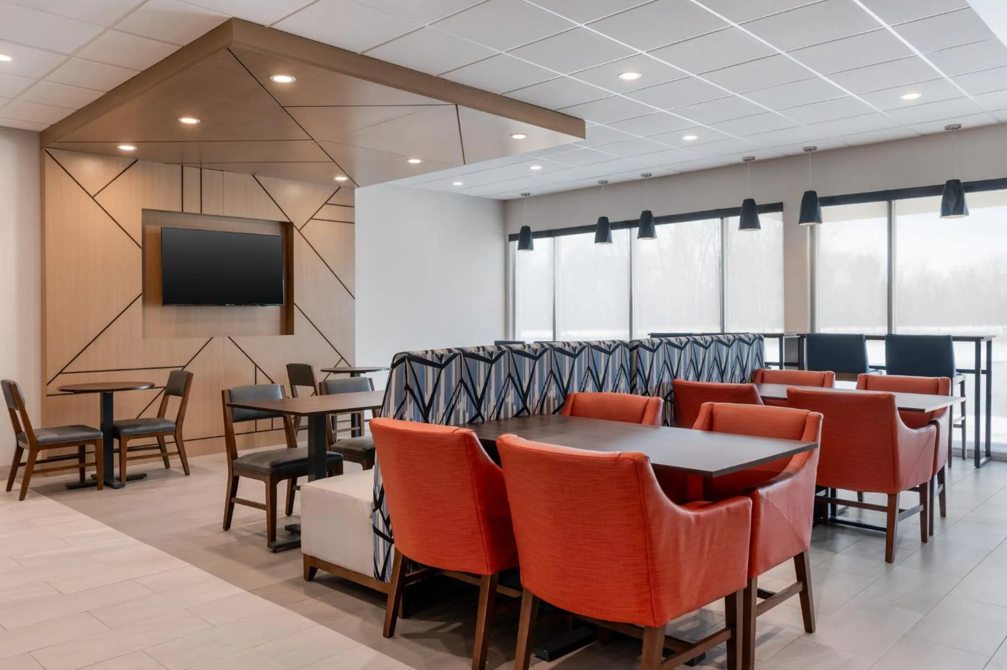 Breakfast in Holiday Inn Express & Suites Westfield - Indianapolis by IHG