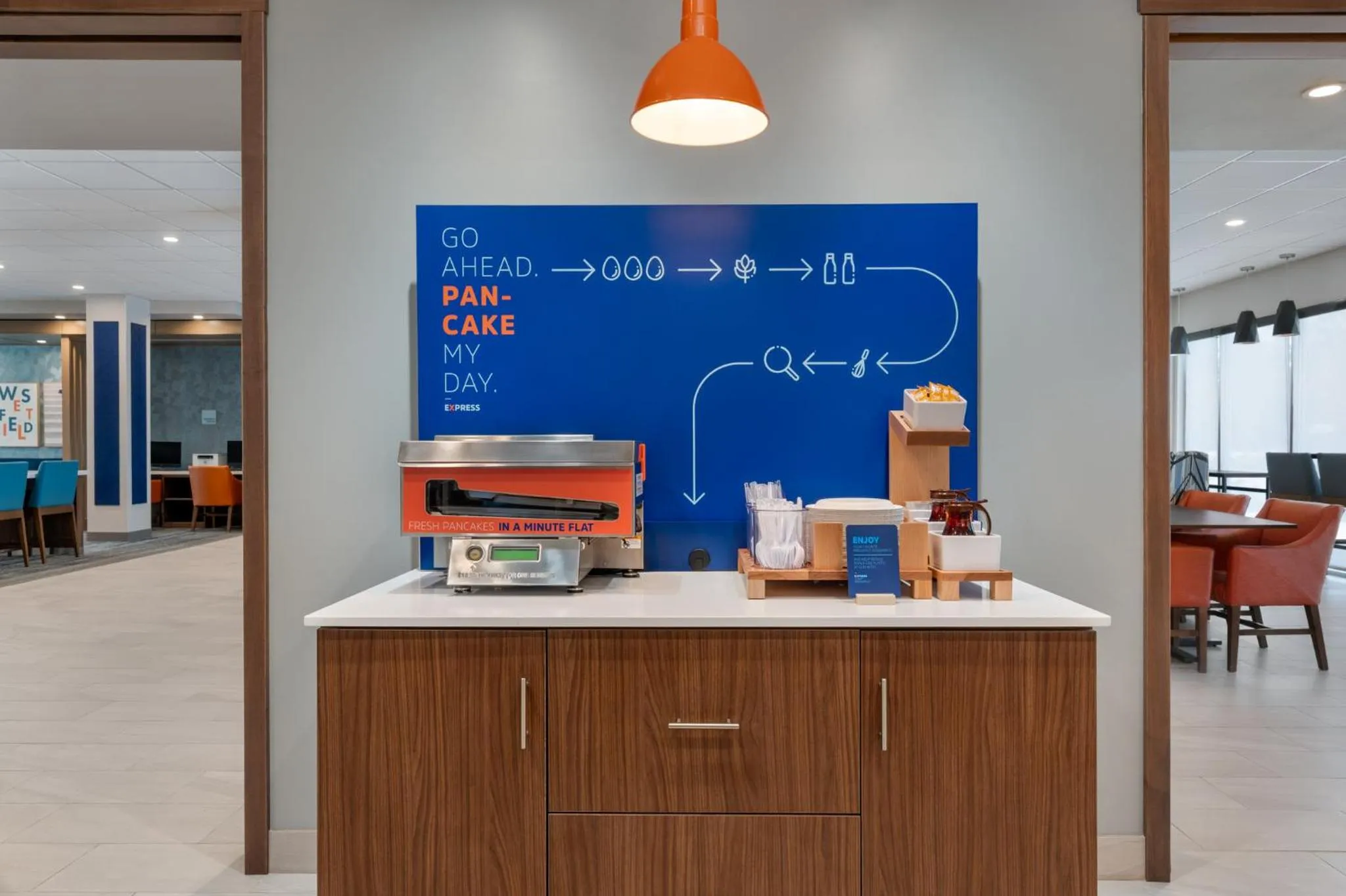 Breakfast in Holiday Inn Express & Suites Westfield - Indianapolis by IHG