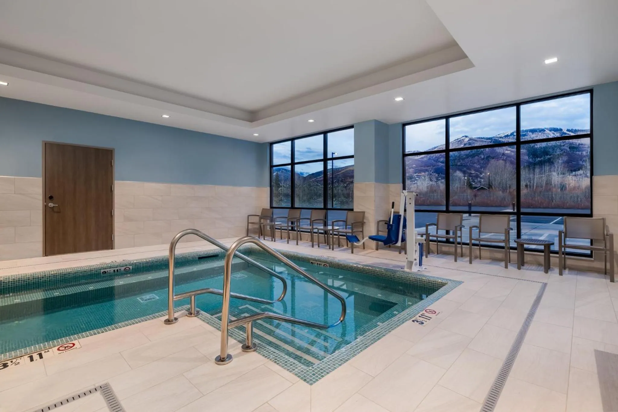 Swimming pool in Holiday Inn Express & Suites Steamboat Springs by IHG