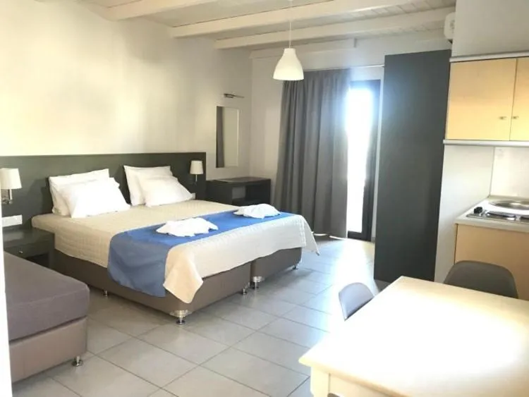 Bed in Ledra Maleme Hotel