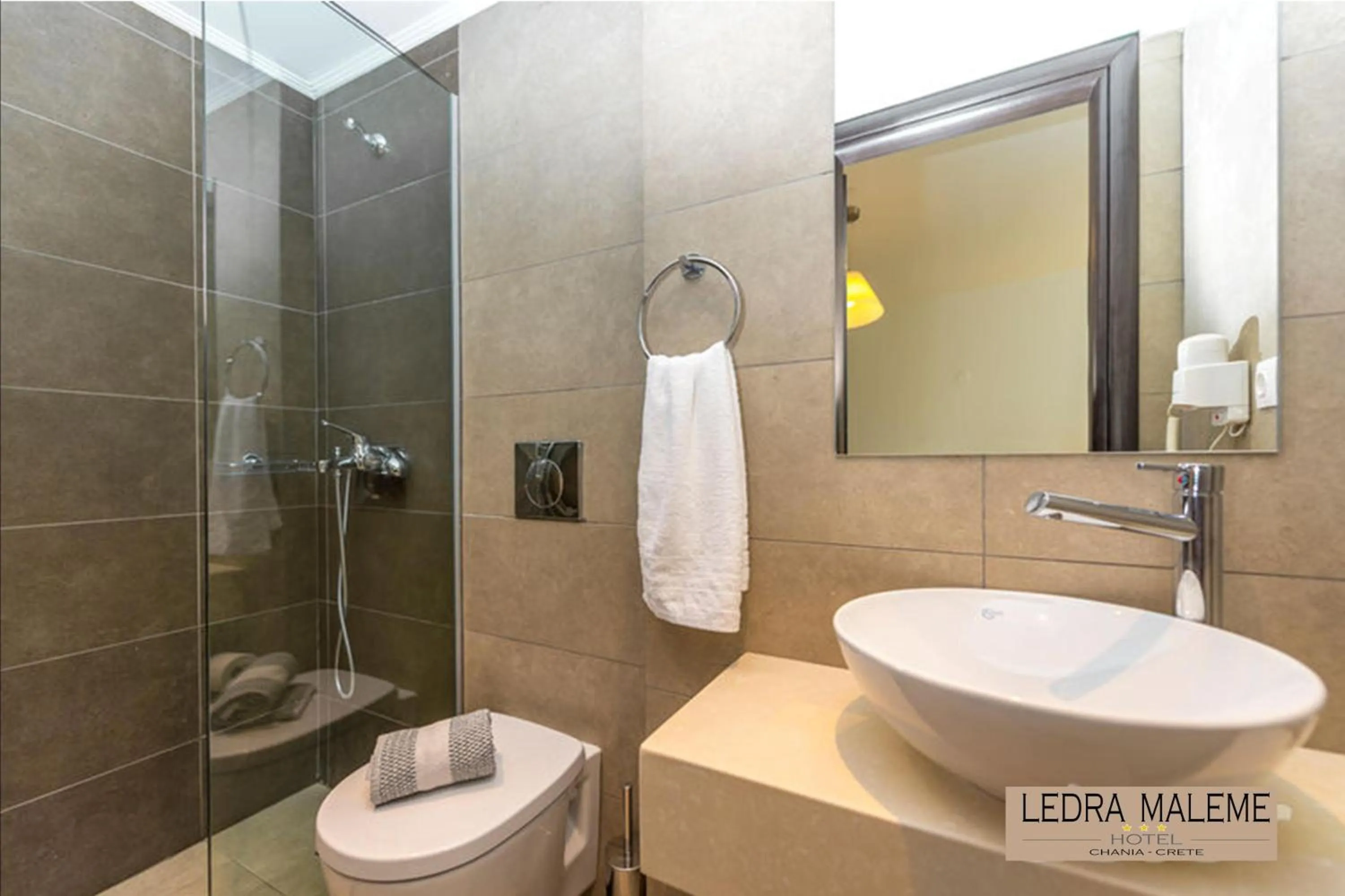 Shower in Ledra Maleme Hotel