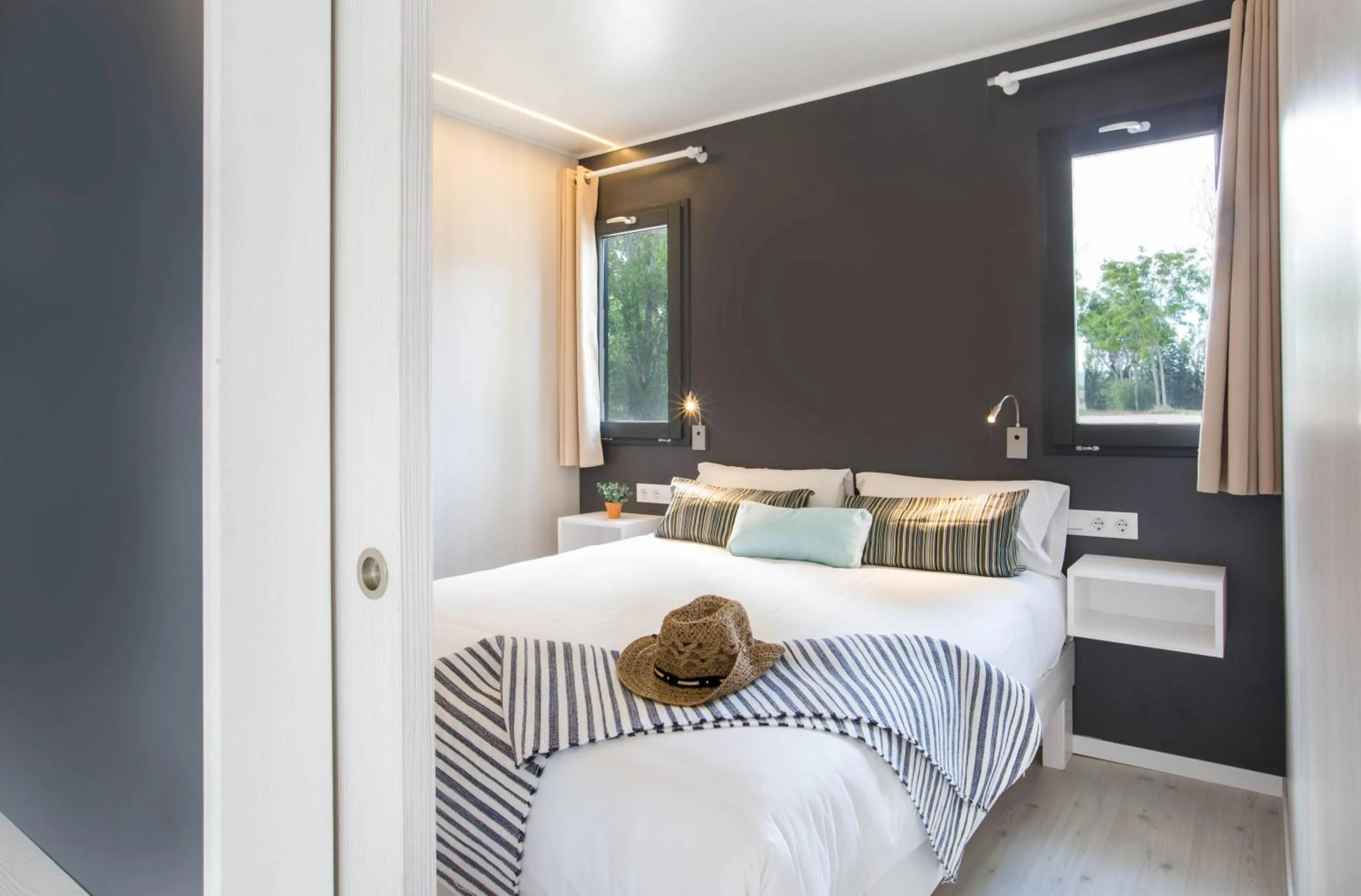 Bed in Tamarit Beach Resort