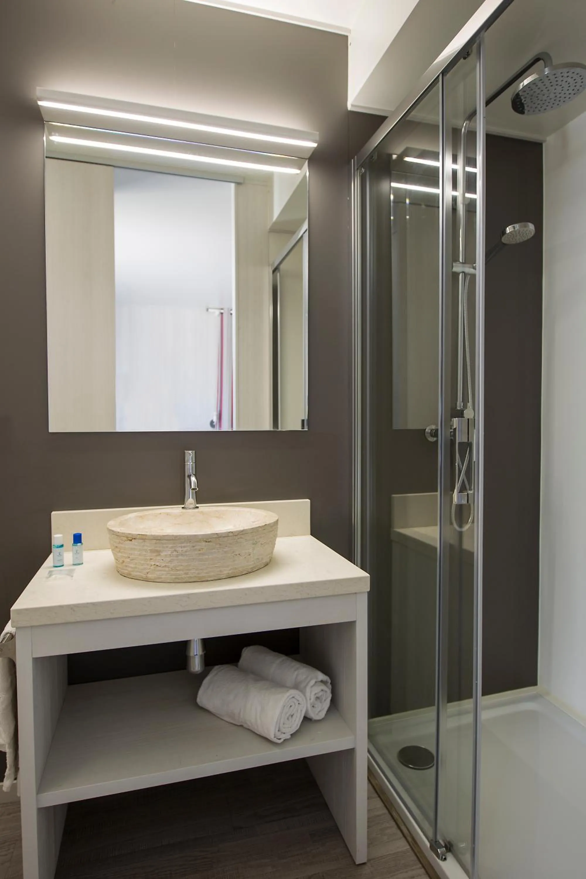 Shower in Tamarit Beach Resort