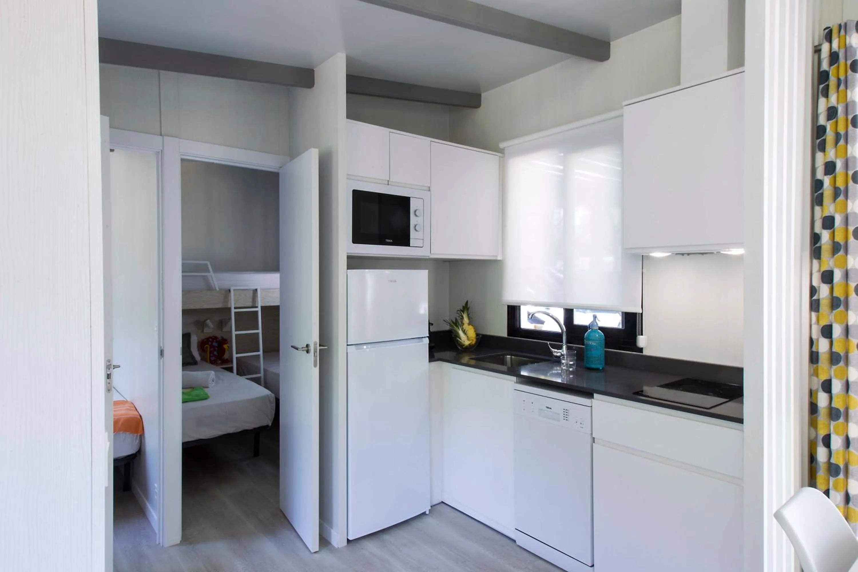 Kitchen or kitchenette in Tamarit Beach Resort