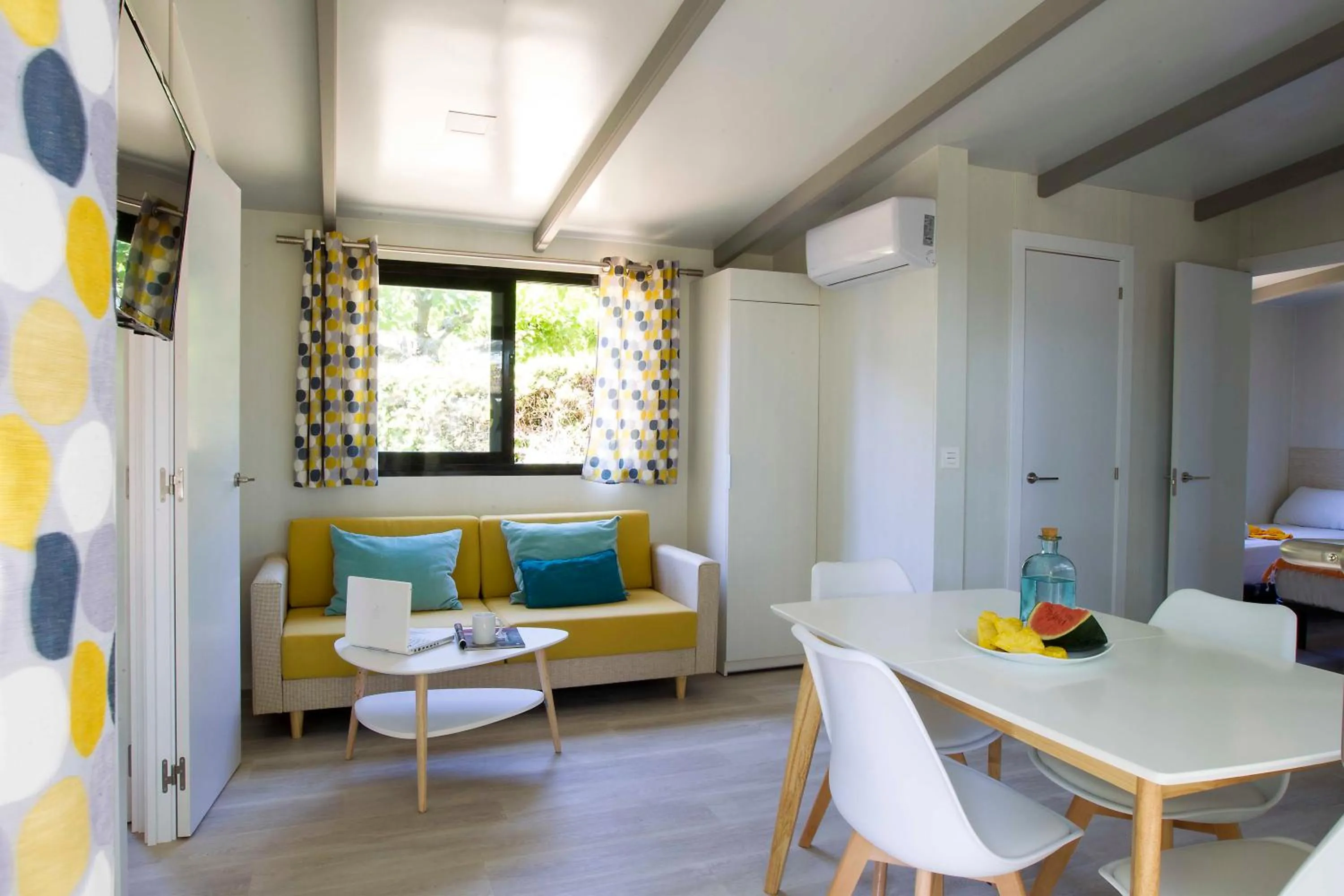 Dining area in Tamarit Beach Resort