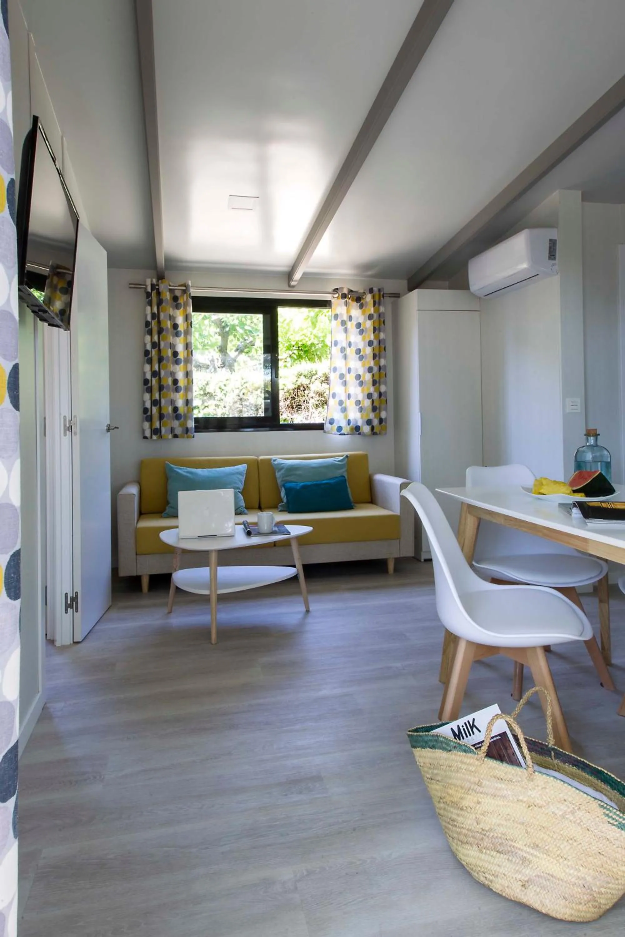 Living room in Tamarit Beach Resort