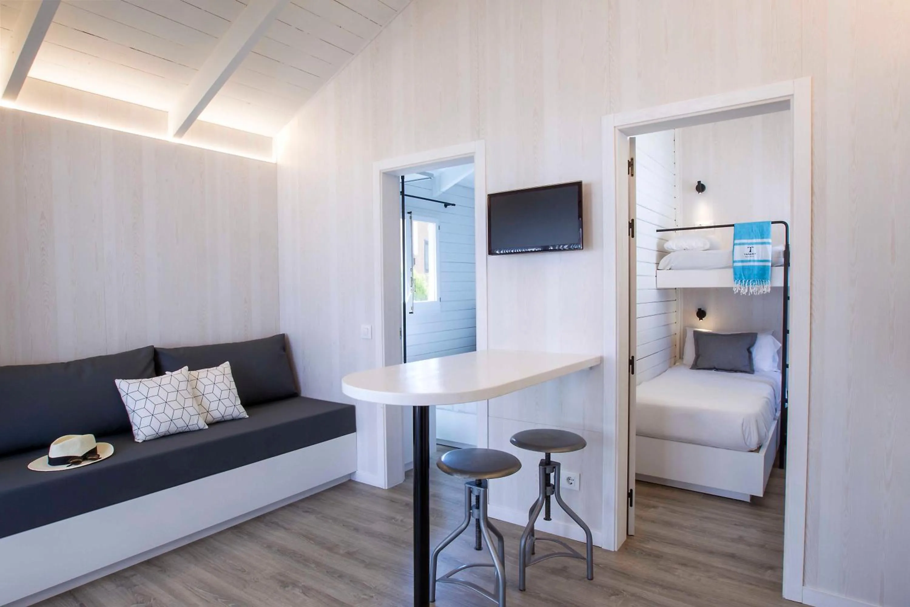 Communal lounge/ TV room in Tamarit Beach Resort