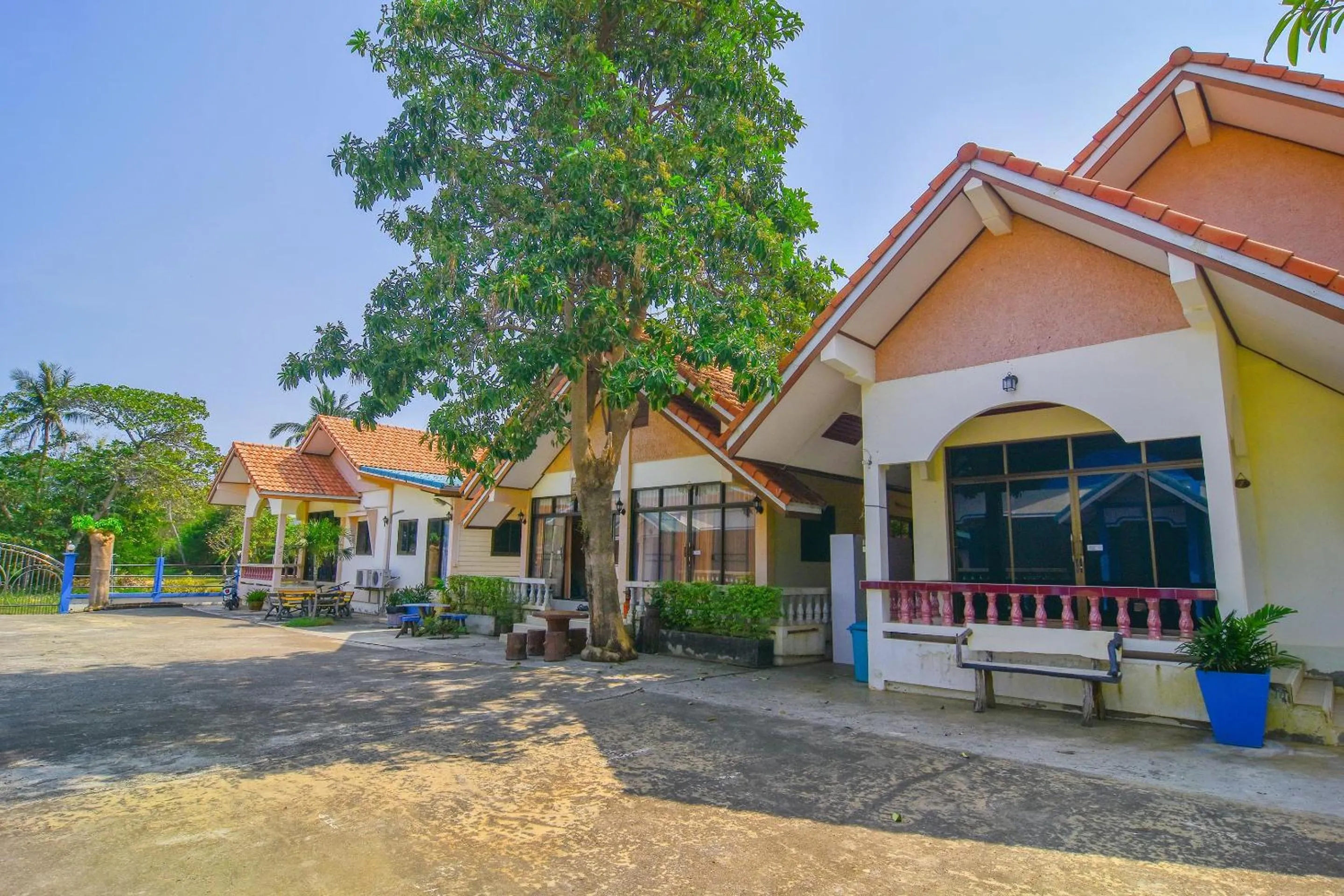 Facade/entrance in Seaside Hua Hin