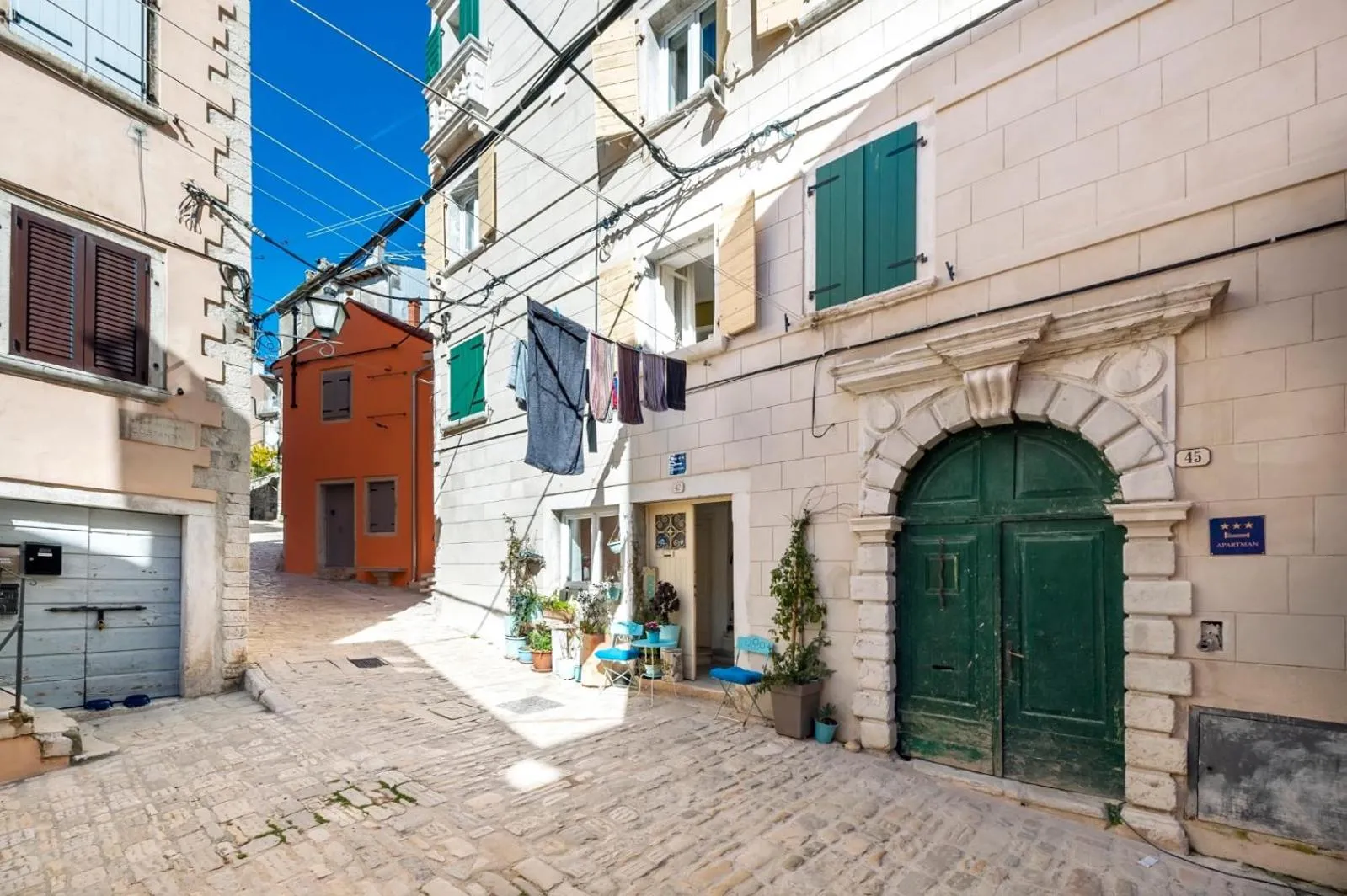 Neighbourhood in Apartments Casa Ivona