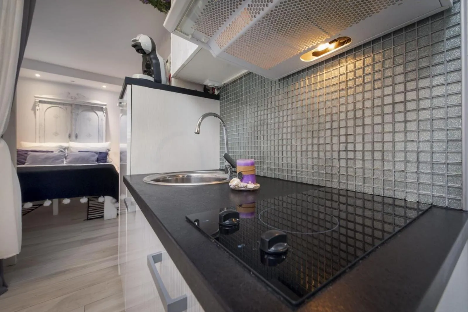 Kitchen or kitchenette in Apartments Casa Ivona