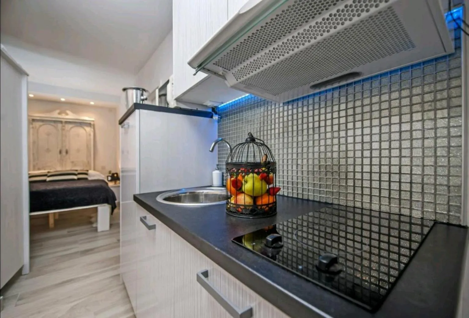 Kitchen or kitchenette in Apartments Casa Ivona