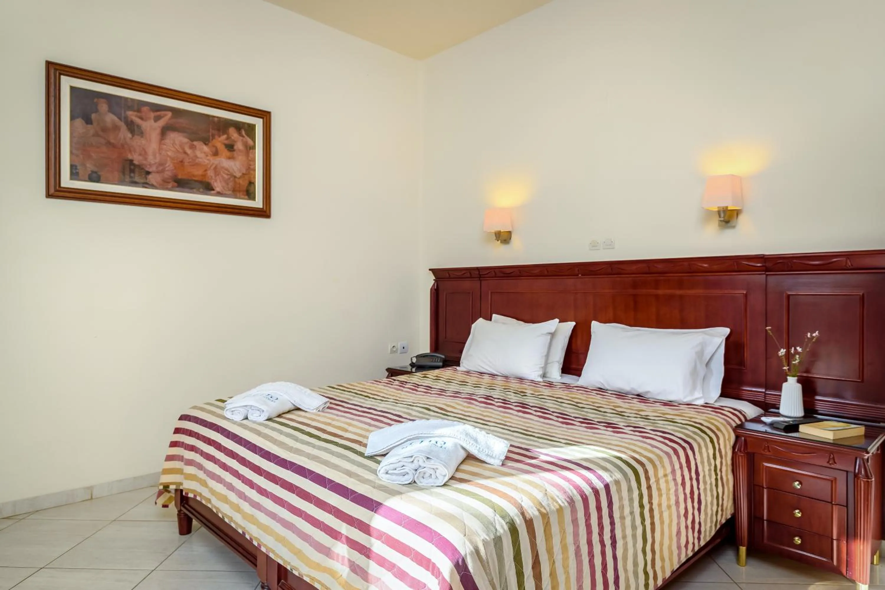 Bed in Lito Beach Hotel