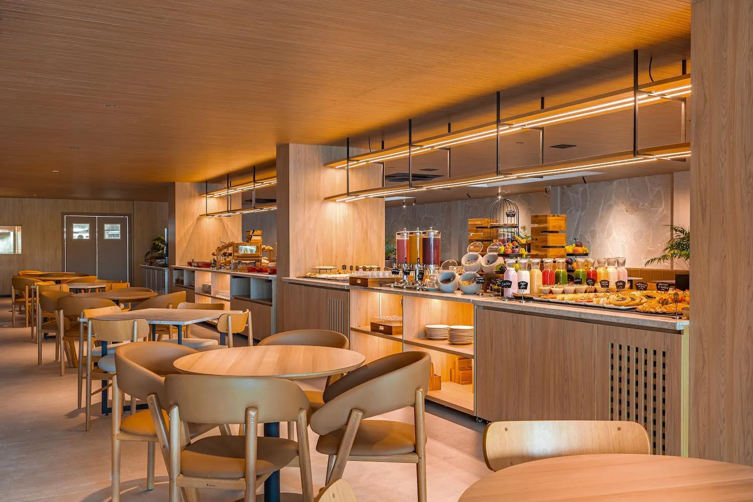 Restaurant/places to eat in Sais Beach Living Hotel