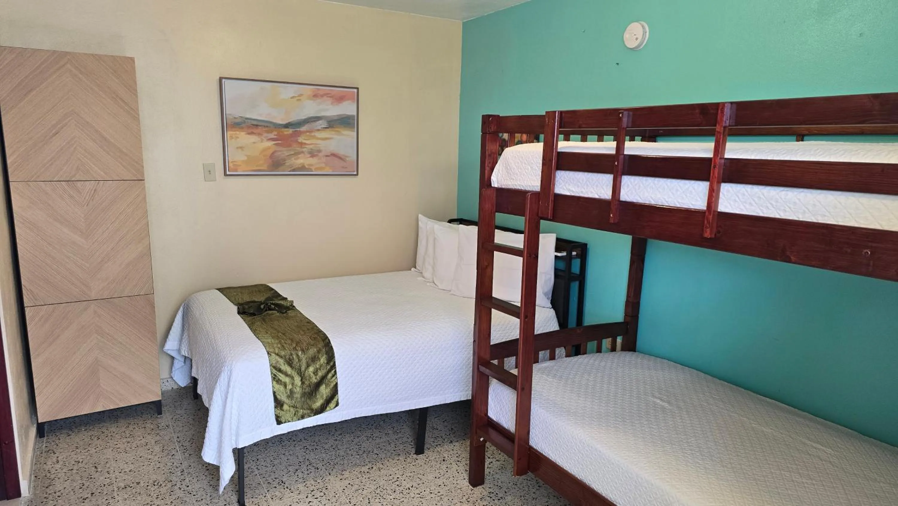 Family Room in I Love Combate Rooms & Suites