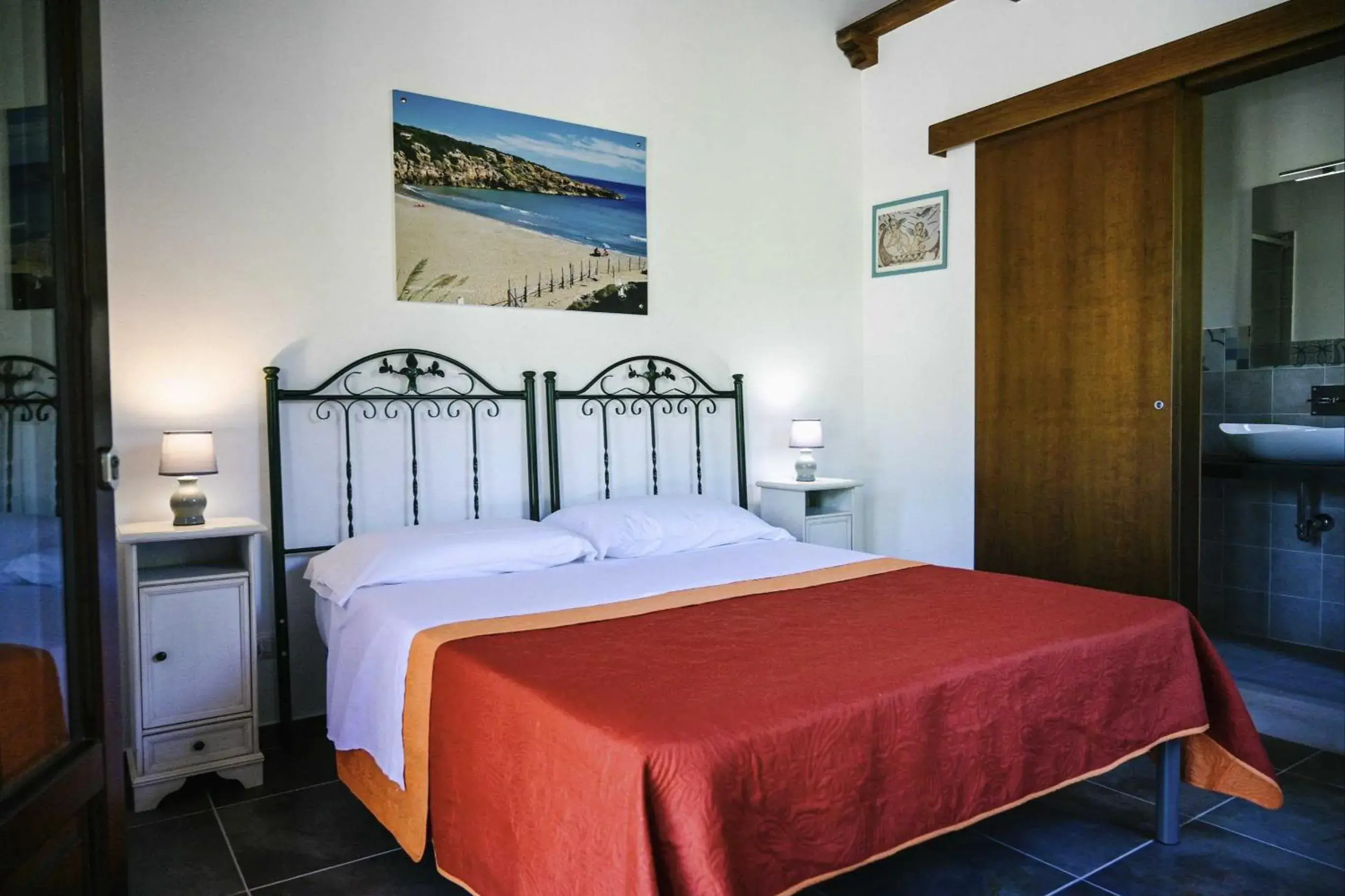 Double Room with Garden View in Agriturismo Alle Riserve Cavagrande Double Room with Garden View in Agriturismo Alle Riserve Cavagrande