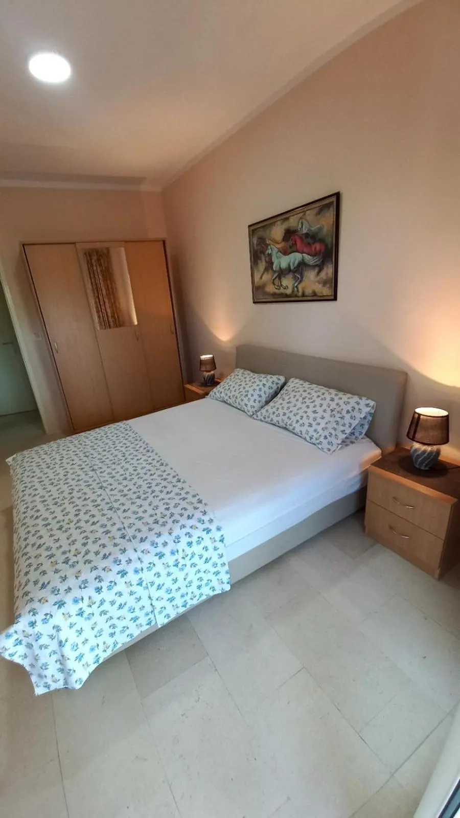 Bed in Apartments Dikan