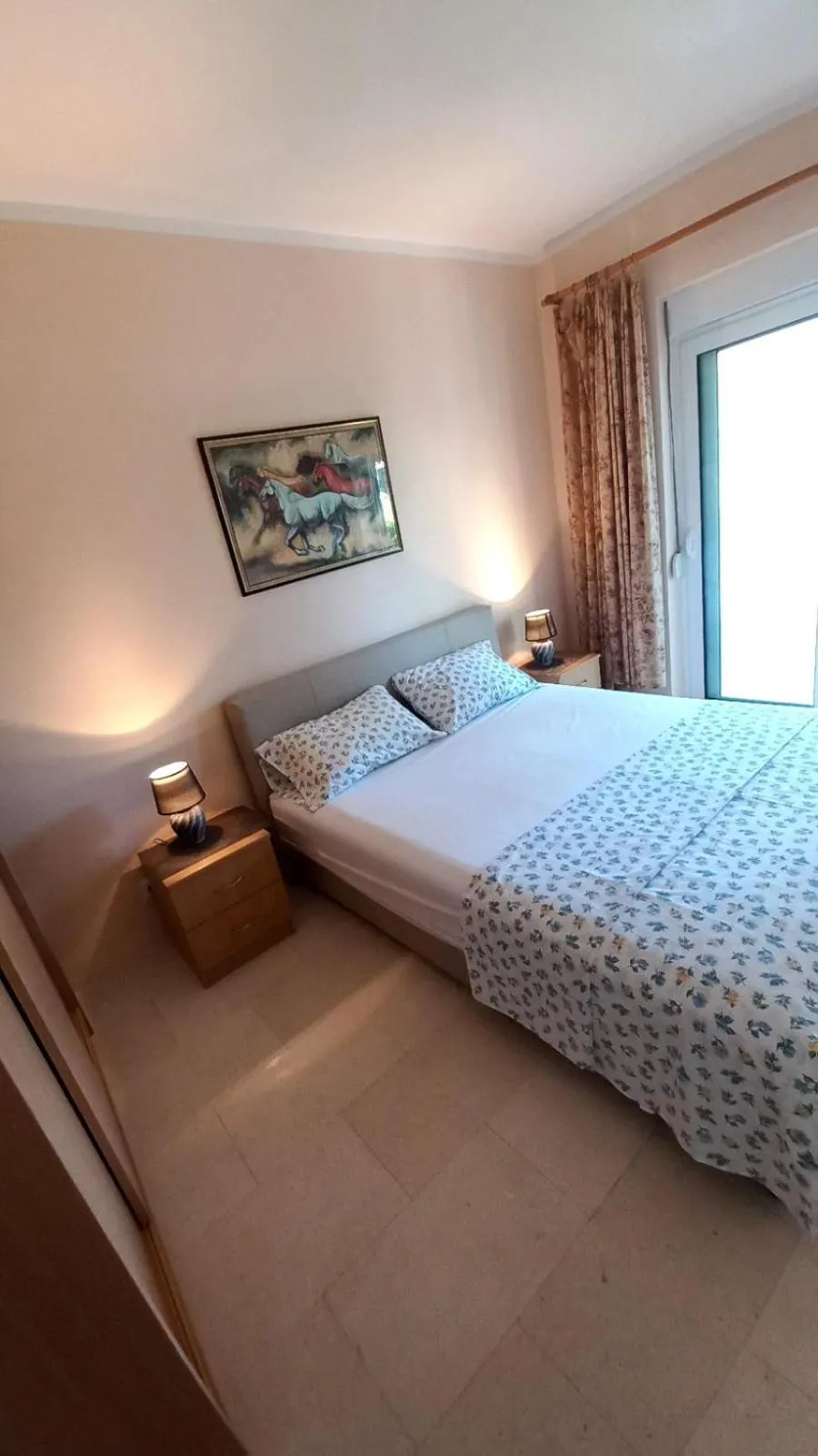 Bed in Apartments Dikan