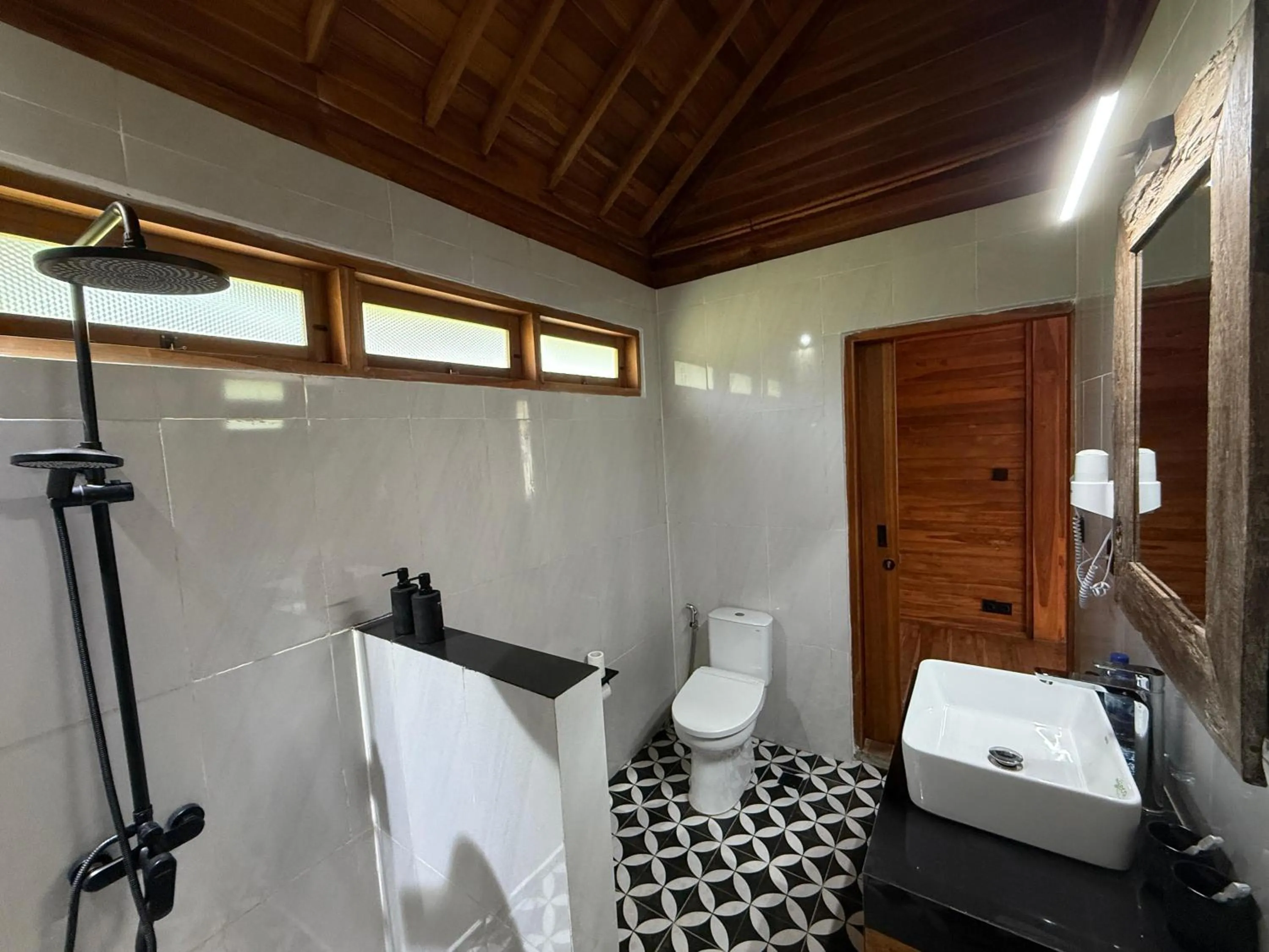 Bathroom in Taman Swarga Villa Resort & Spa Sidemen