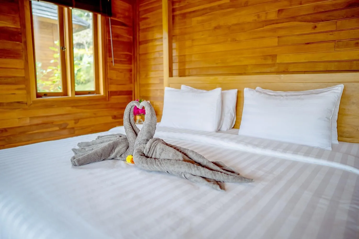 Bed in Taman Swarga Villa Resort & Spa Sidemen
