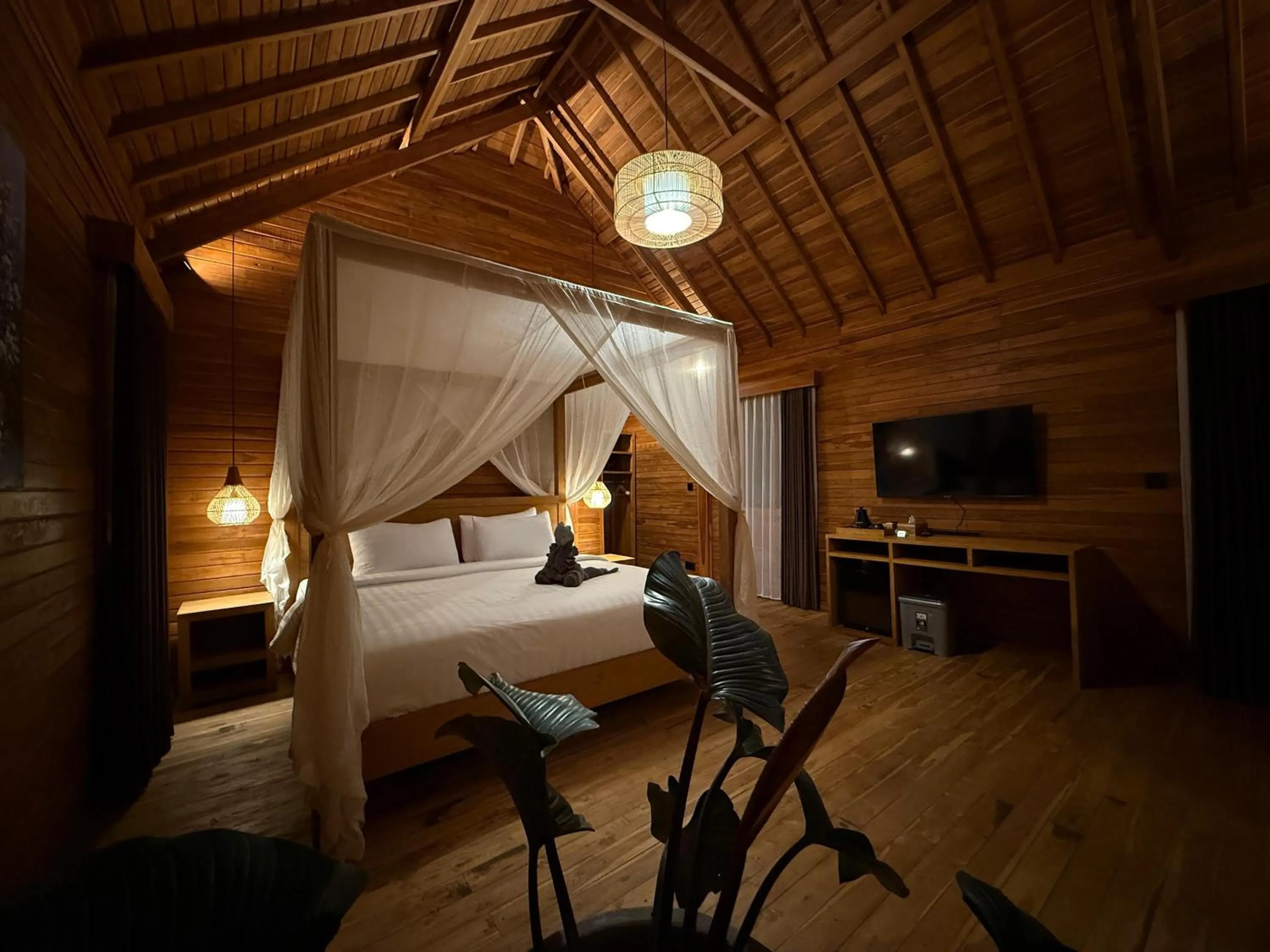 Bed in Taman Swarga Villa Resort & Spa Sidemen