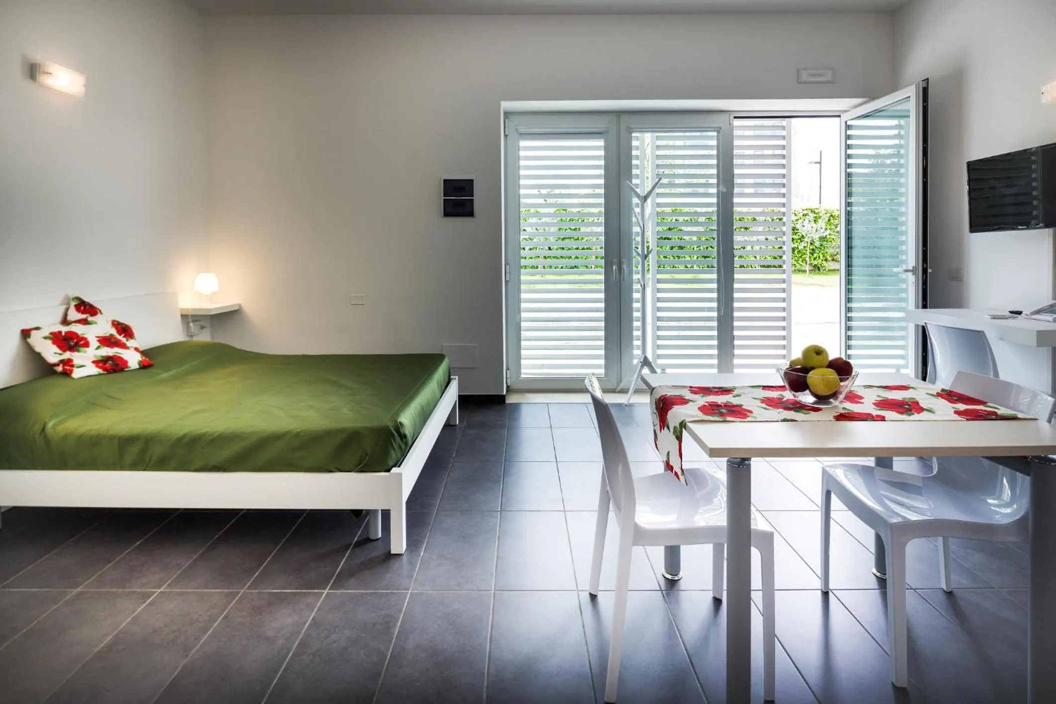 Day in Residence Peloni