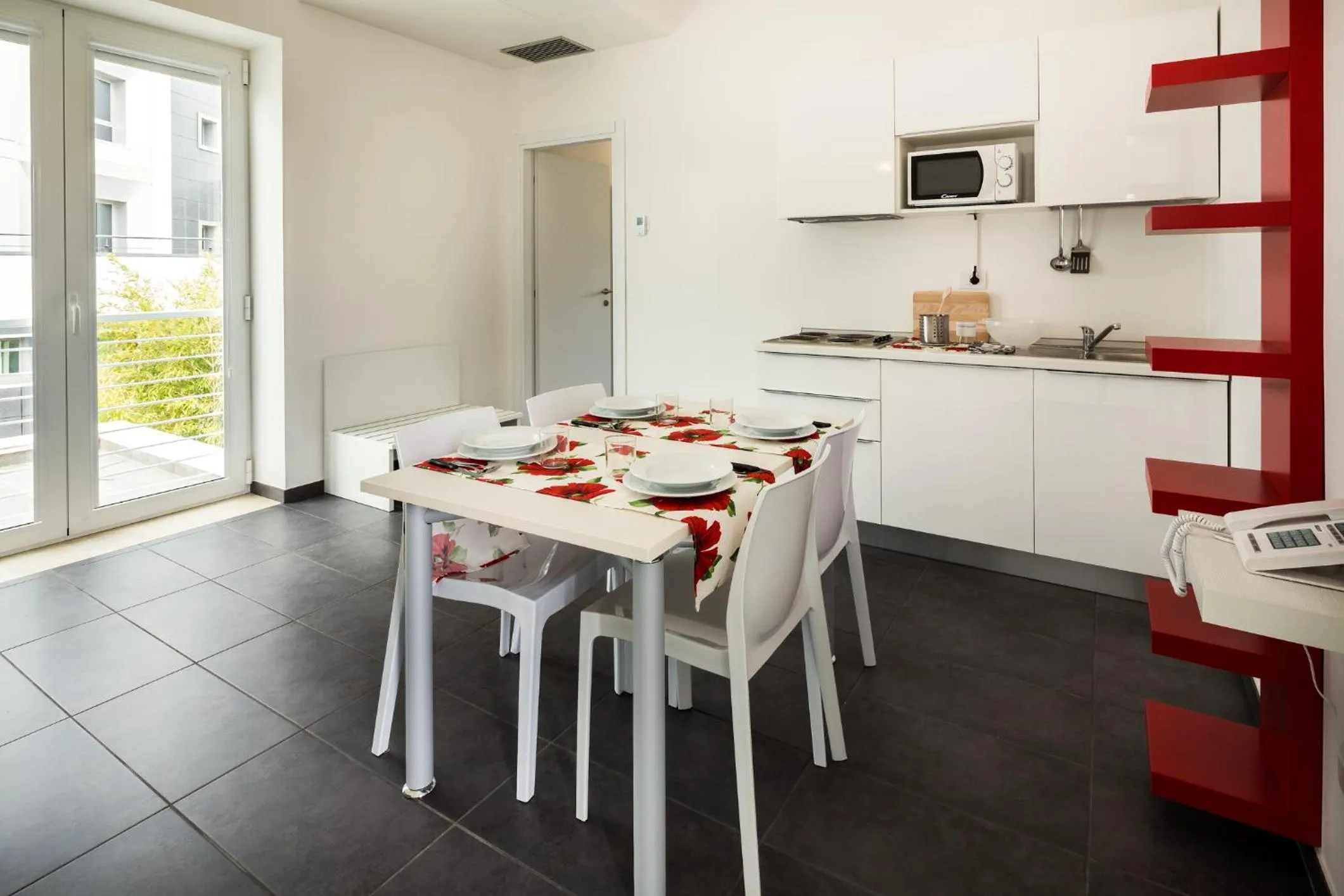 Day in Residence Peloni