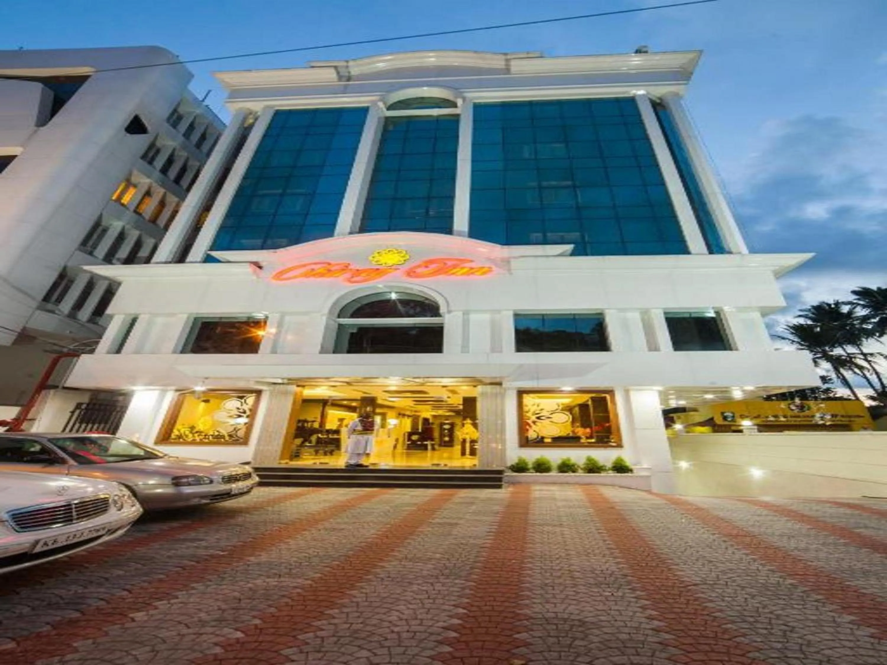 Facade/entrance in Chirag Inn