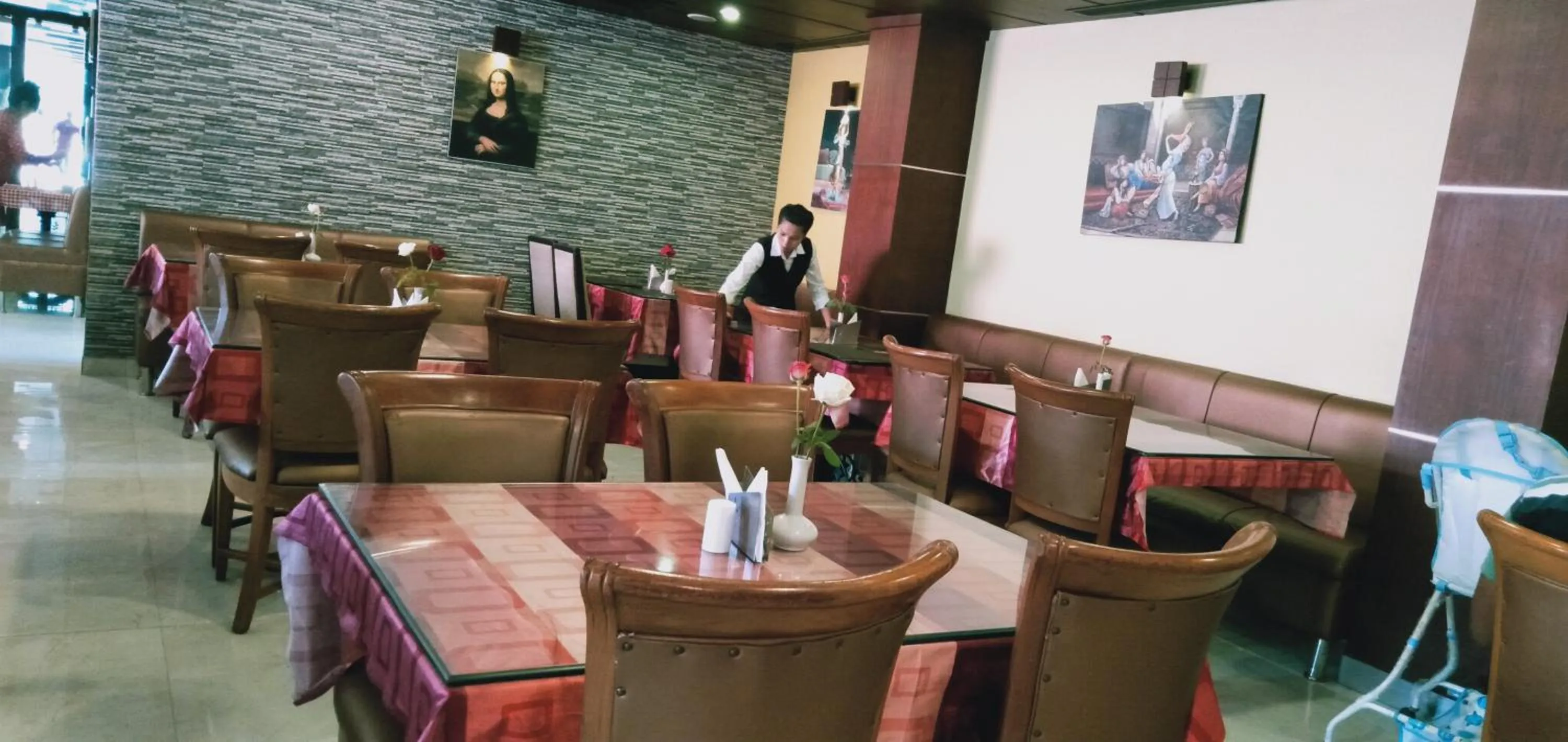 Restaurant/places to eat in Chirag Inn