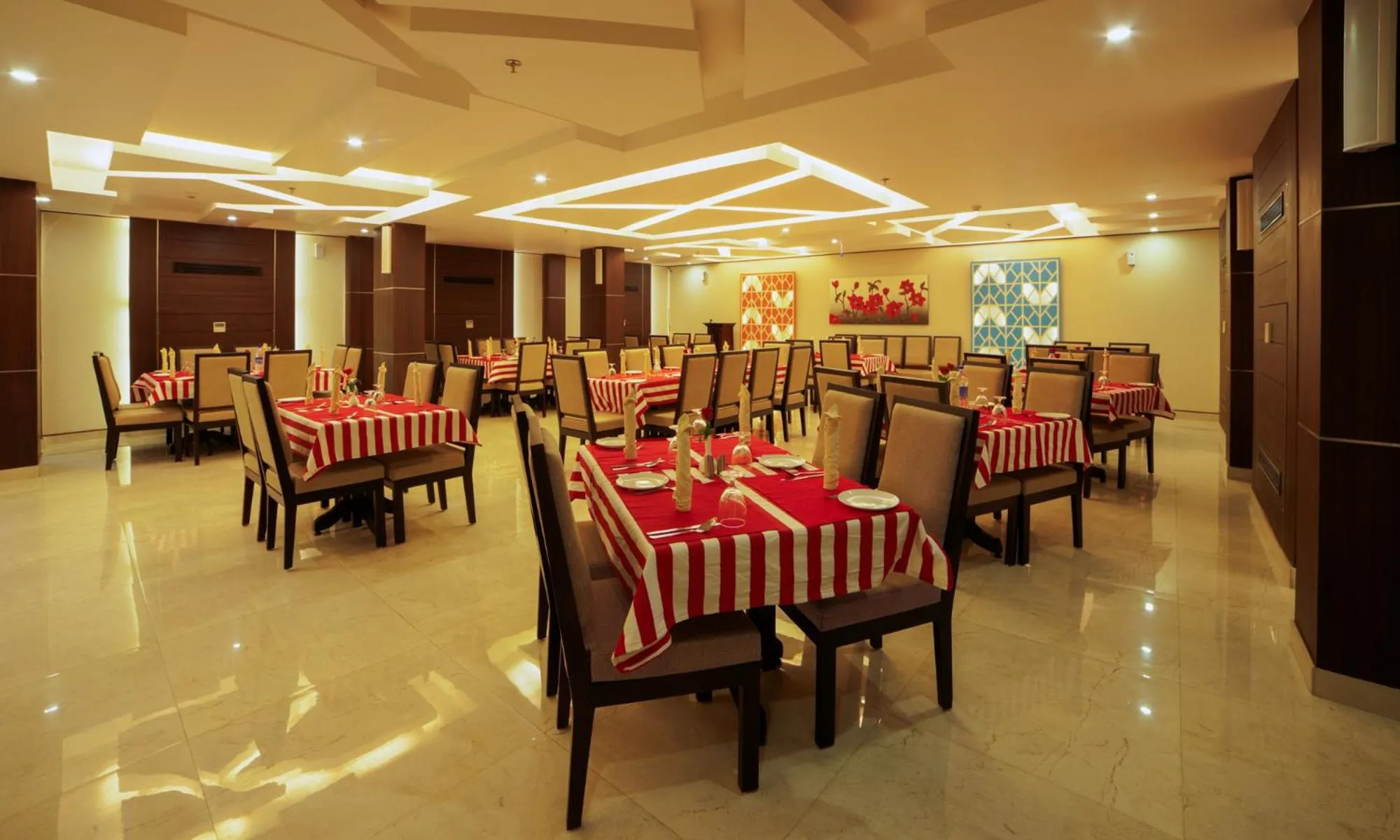 Restaurant/places to eat in Chirag Inn