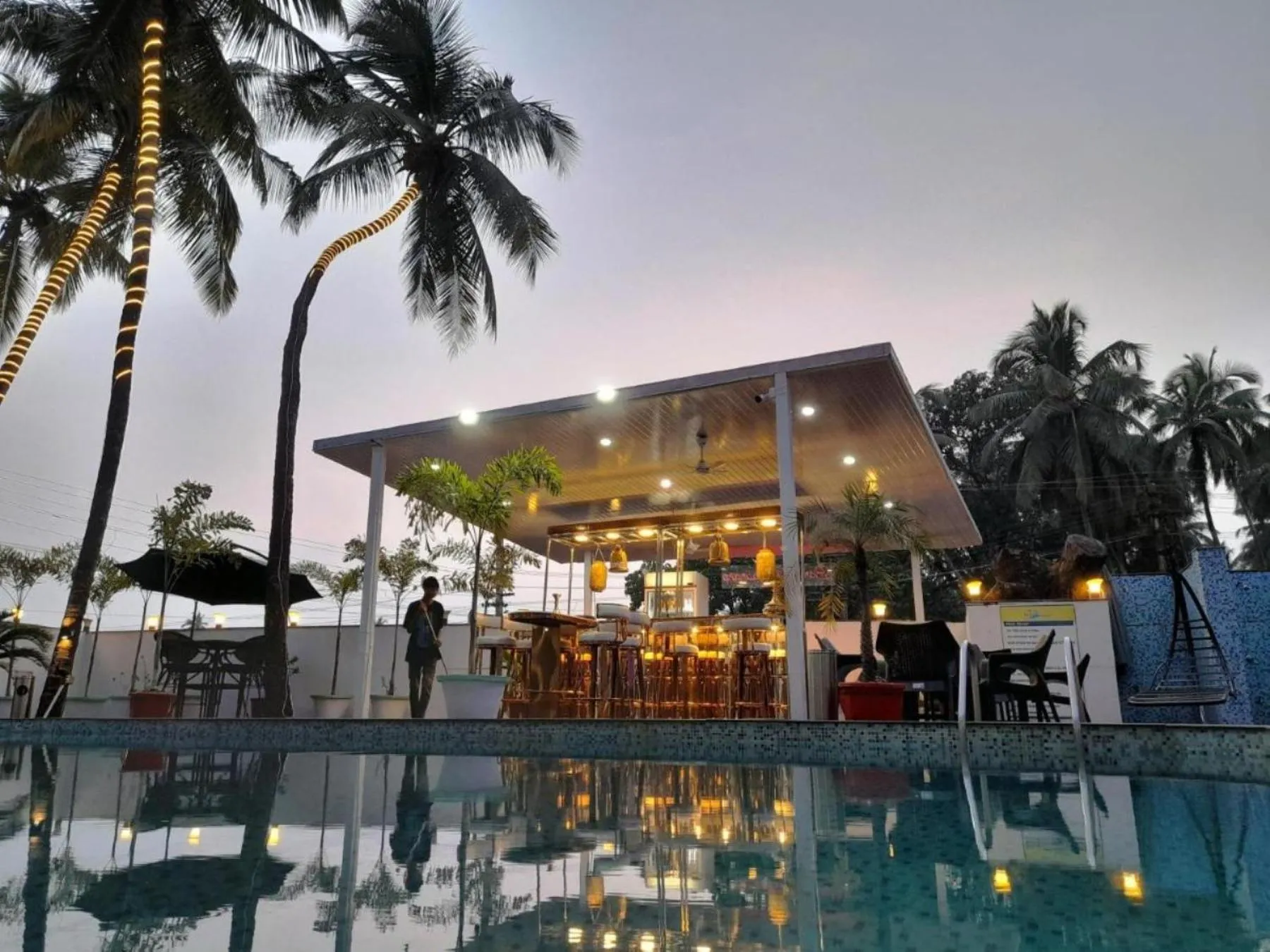 Lounge or bar in Perfectstayz Premium Goa Continental Baga