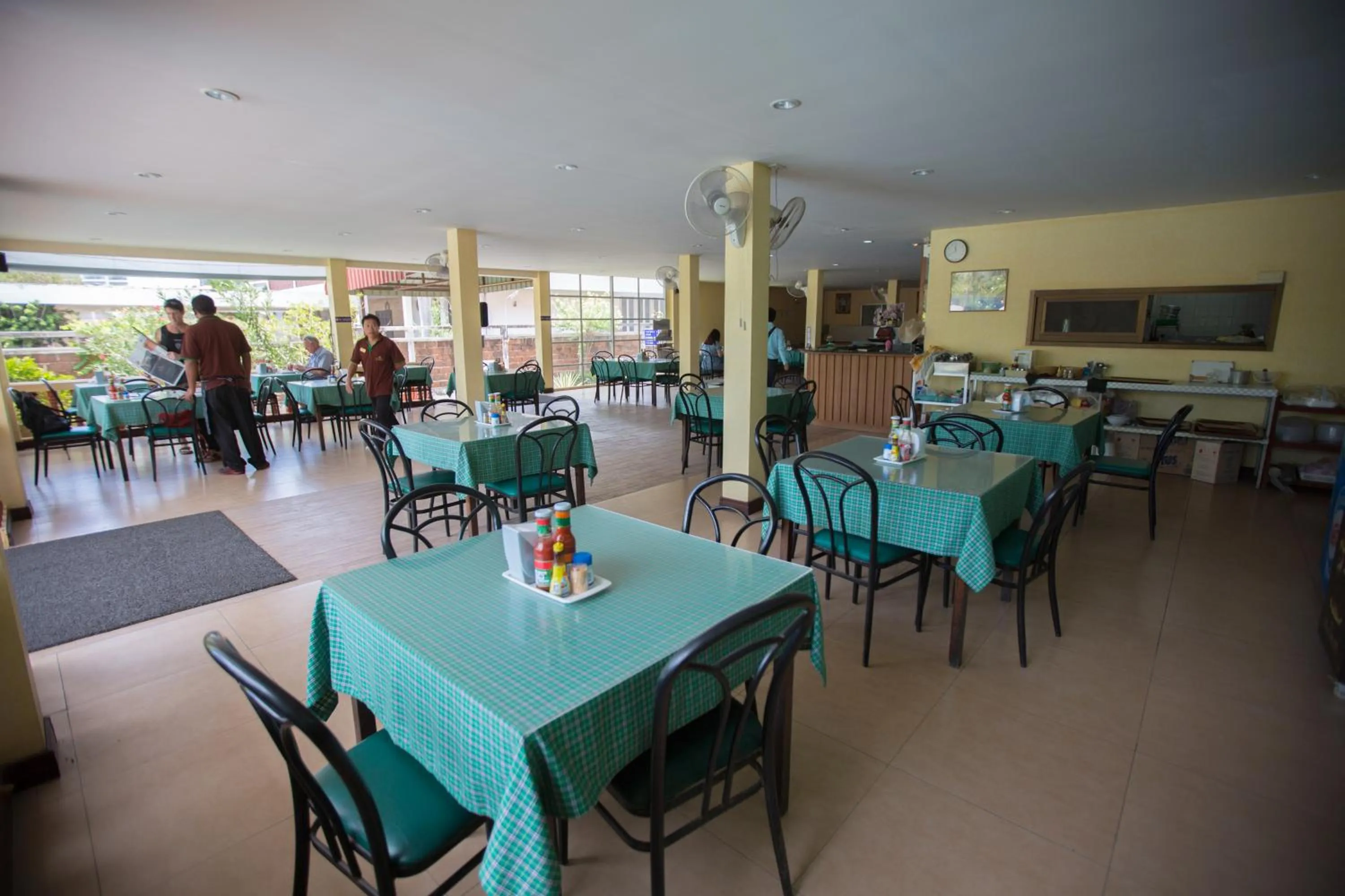 Restaurant/places to eat in Twin Palms Resort Pattaya, SHA Extra Plus Certified