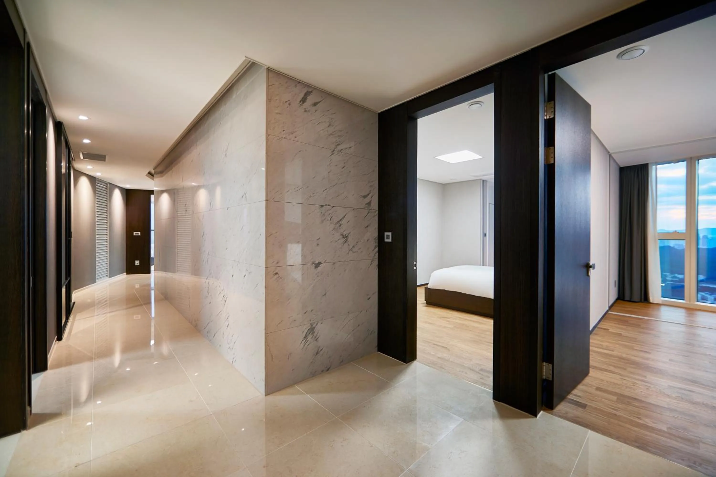 Photo of the whole room in New CZ LCT Residence