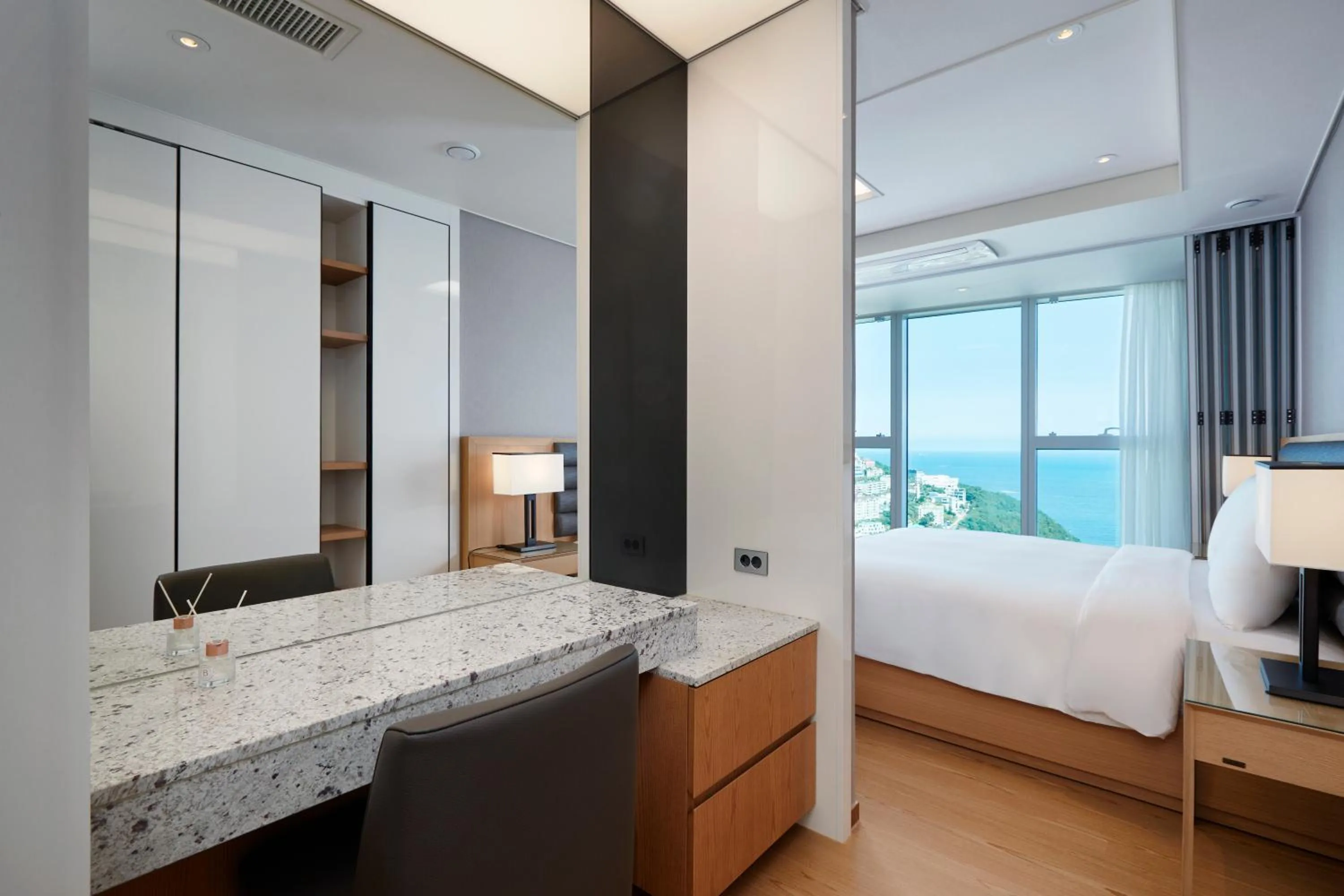 Bed in New CZ LCT Residence