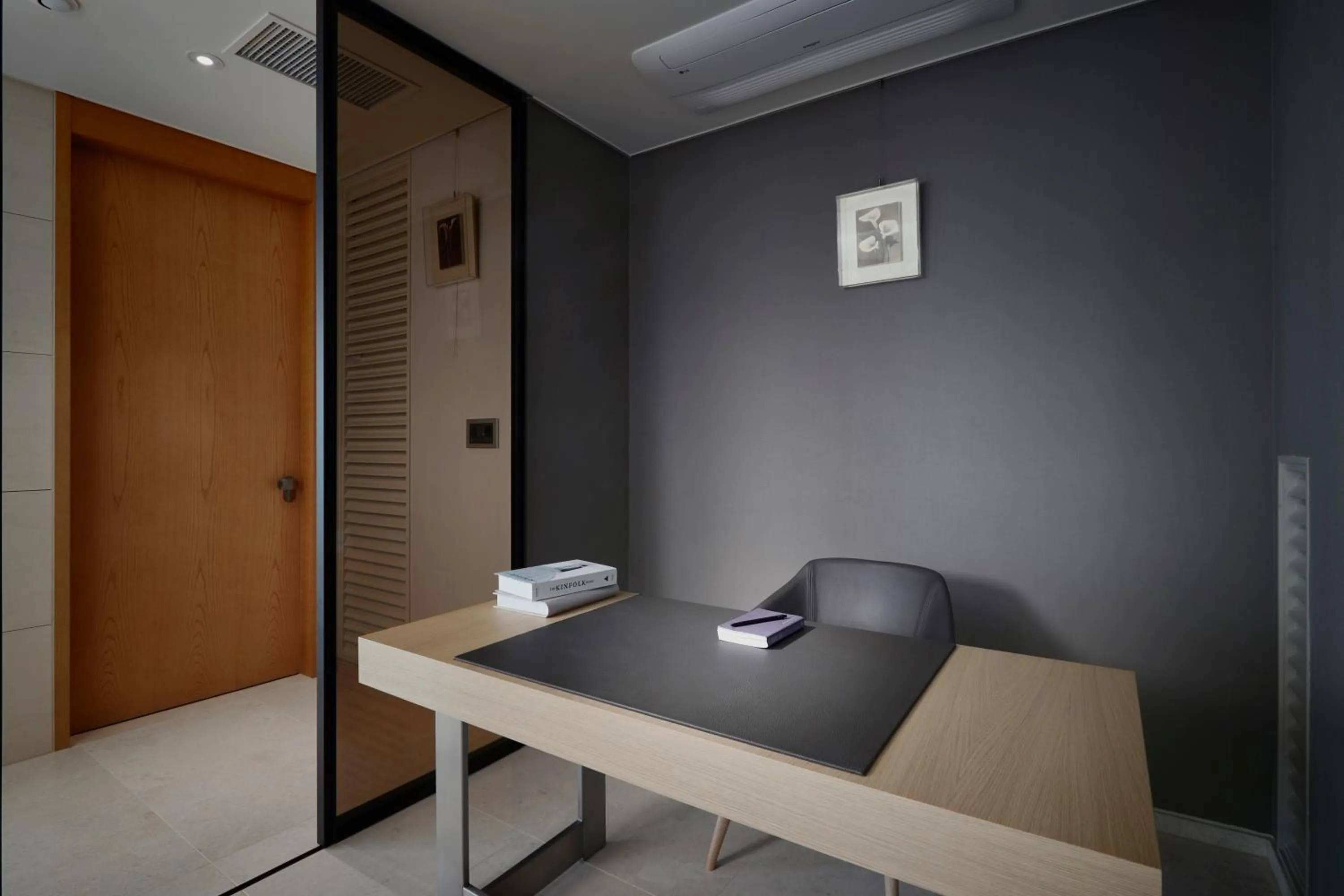 Seating area in New CZ LCT Residence