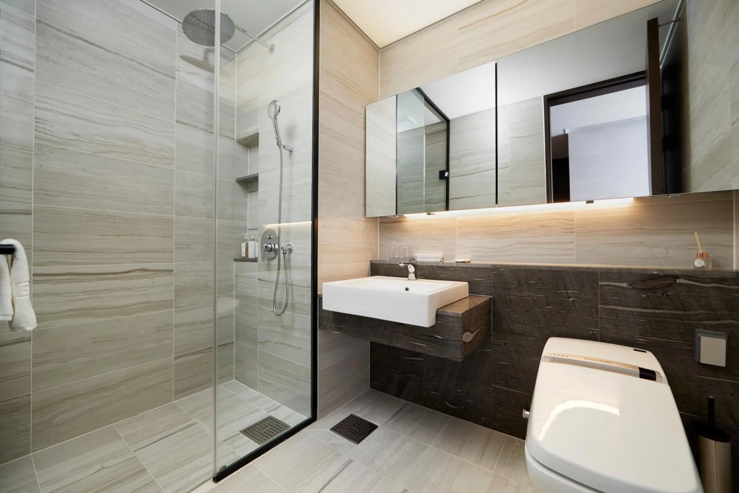 Bathroom in New CZ LCT Residence