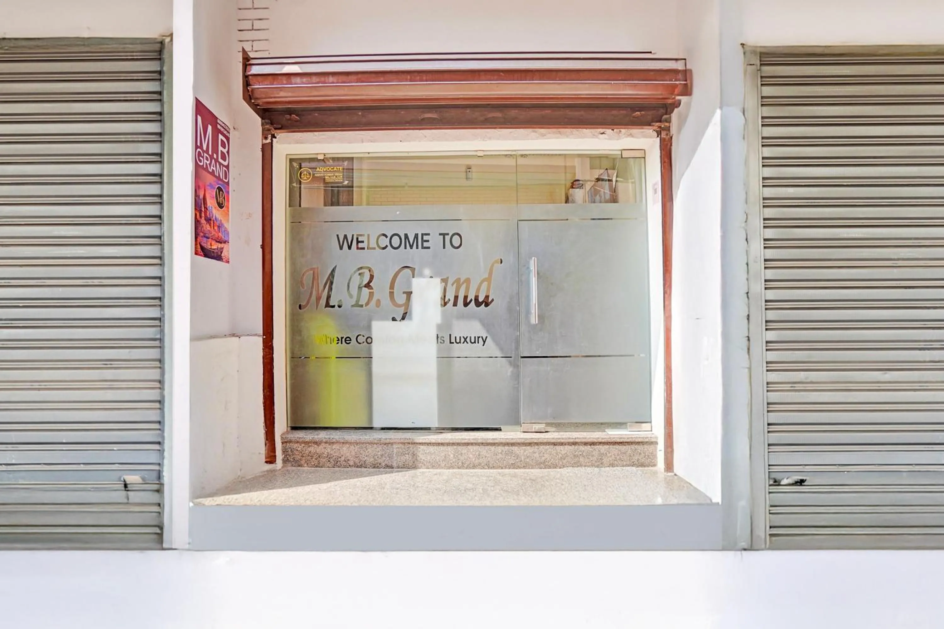 Facade/entrance in Hotel O MB Grand