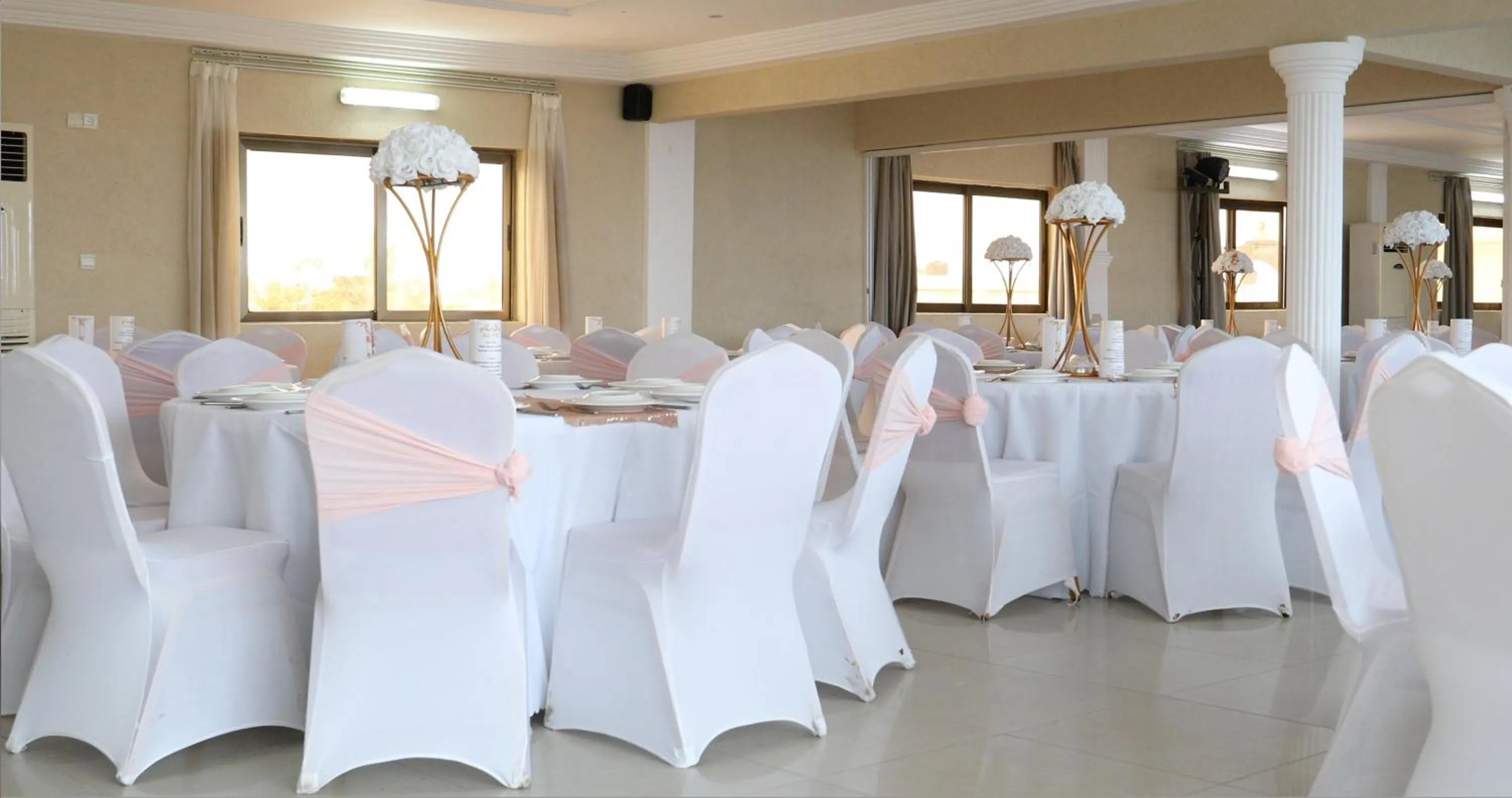 Banquet/Function facilities in Hôtel Résidence Madiba