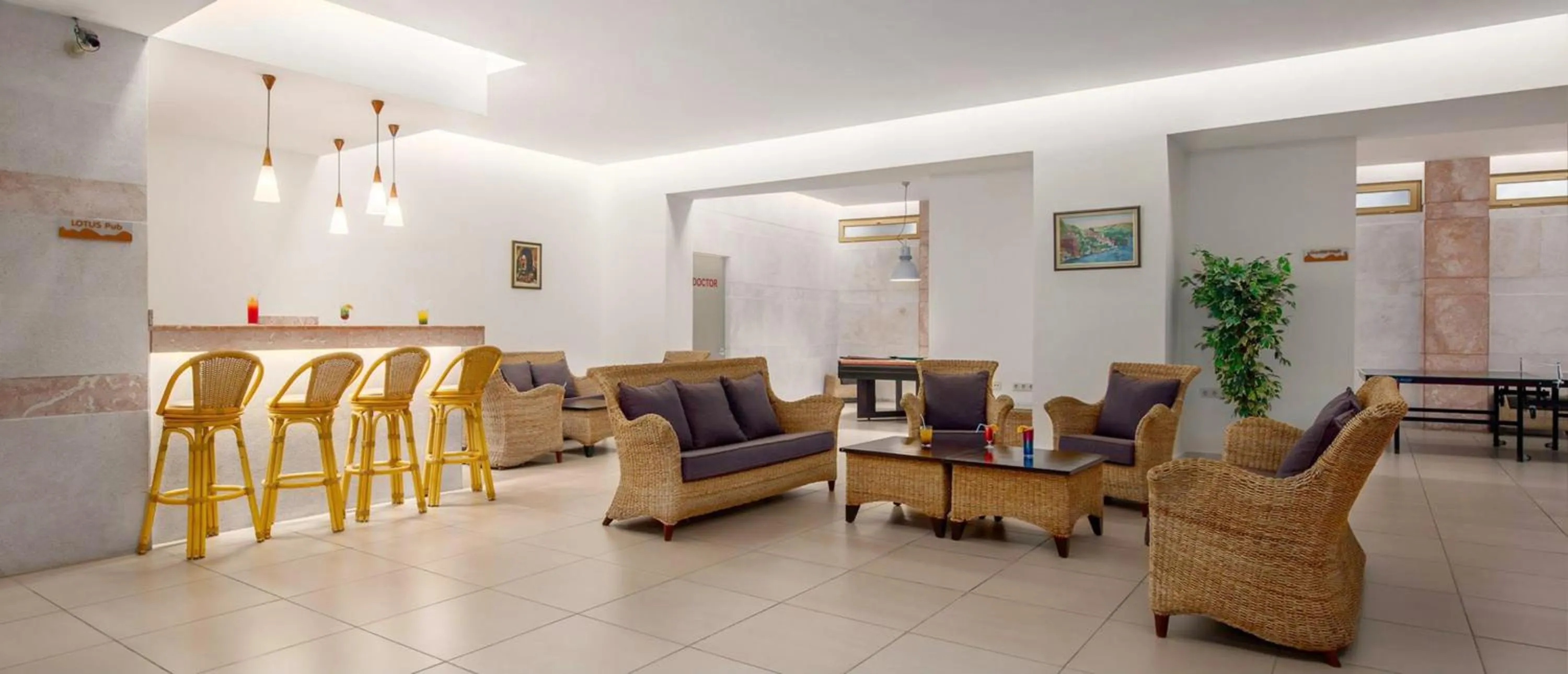 Living room in Golden Lotus Hotel