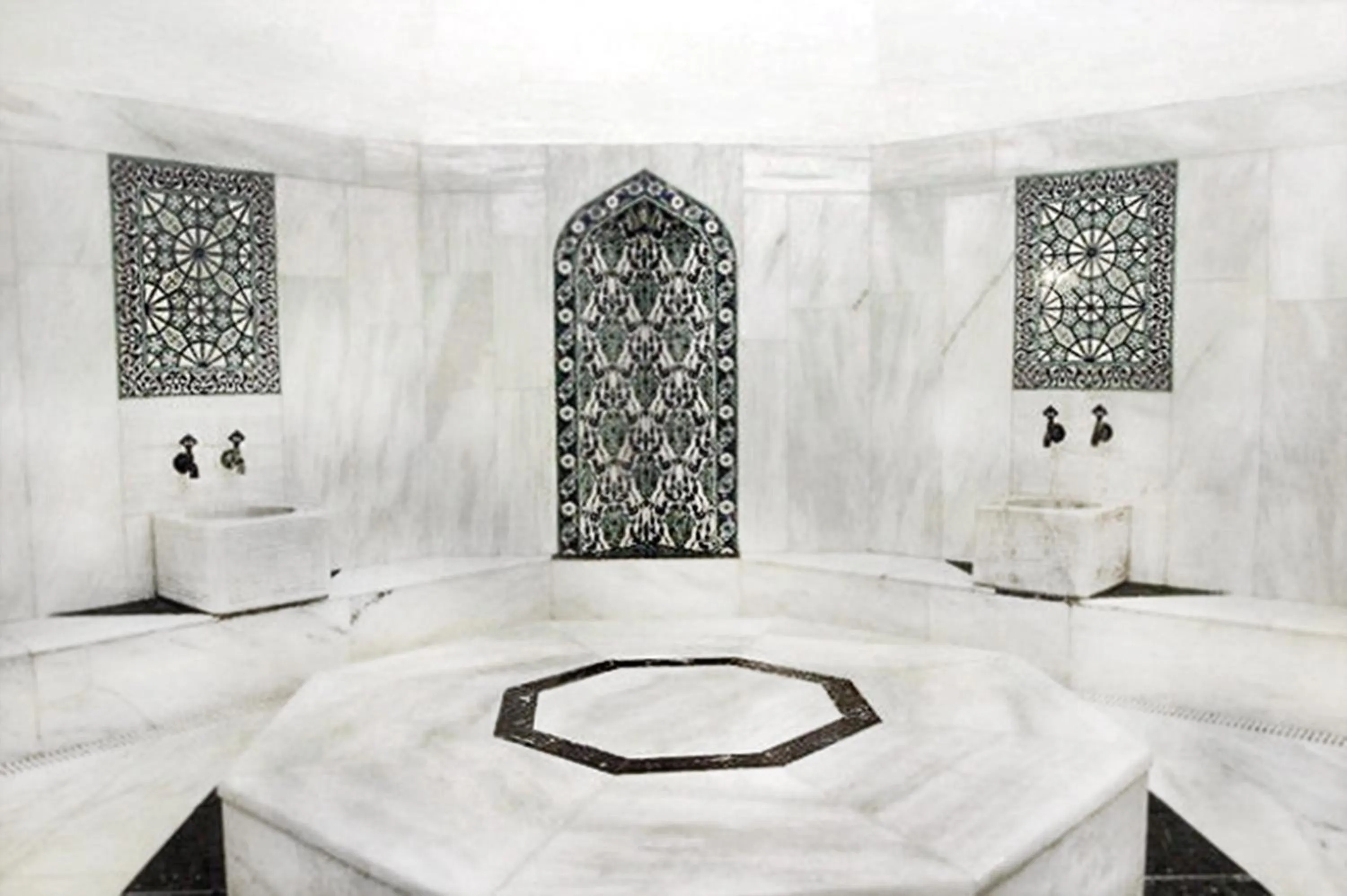 Spa and wellness centre/facilities in Golden Lotus Hotel