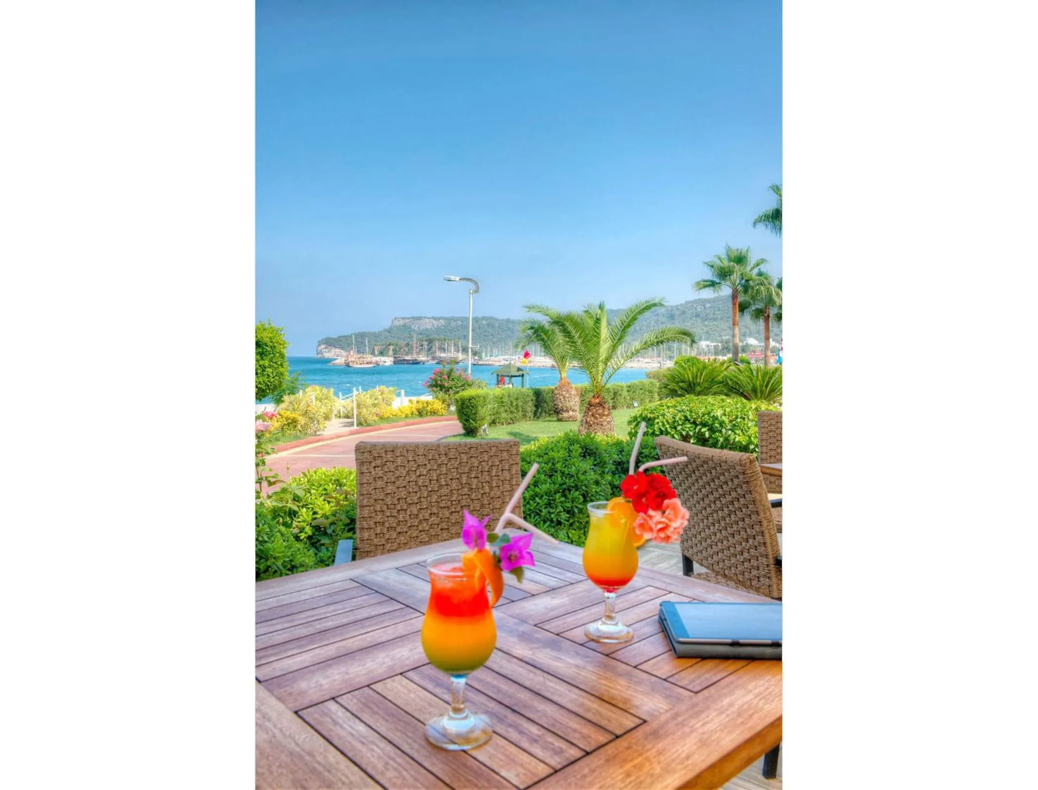 Patio in Golden Lotus Hotel