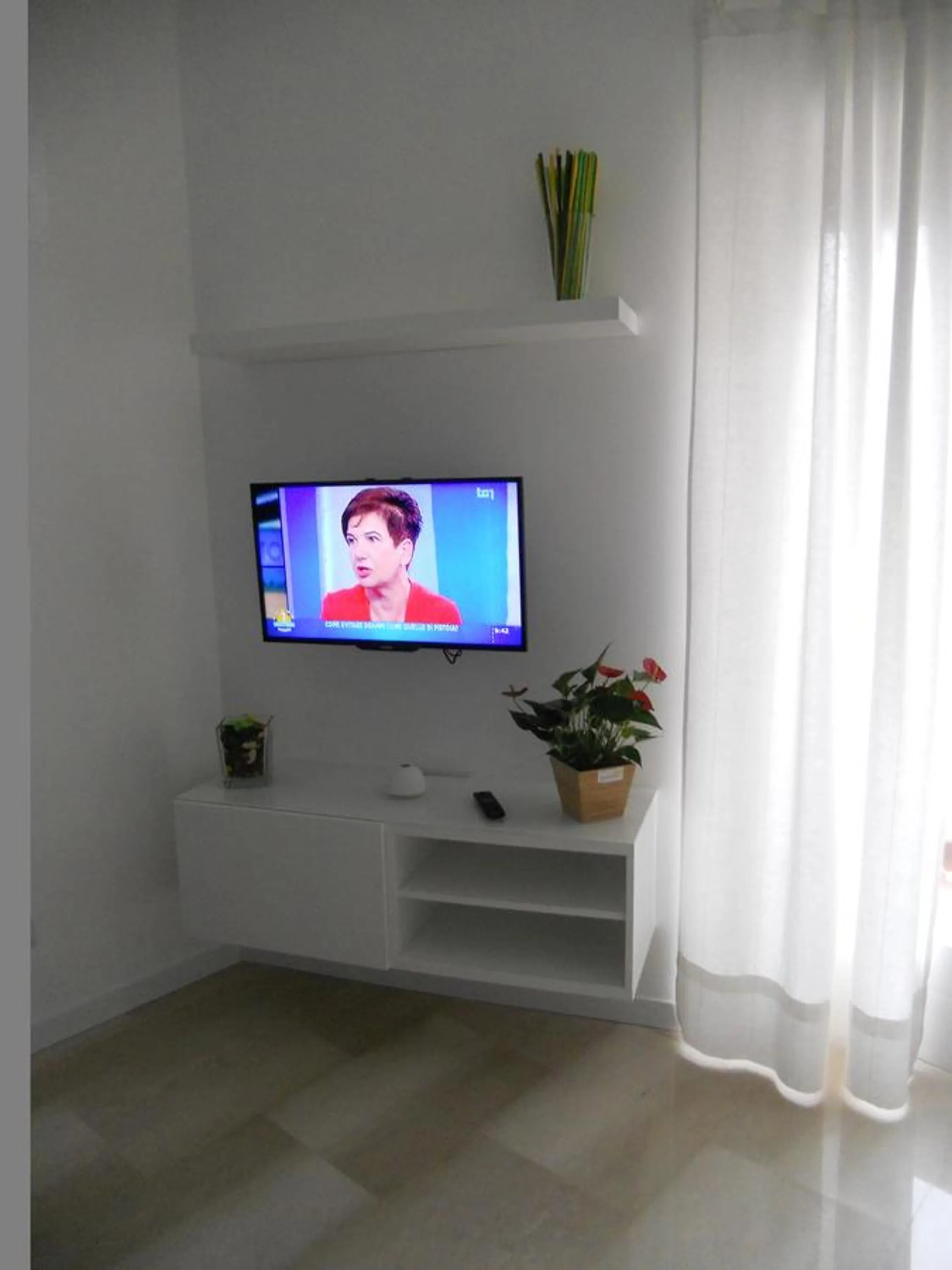 TV and multimedia in Saint Peter's House
