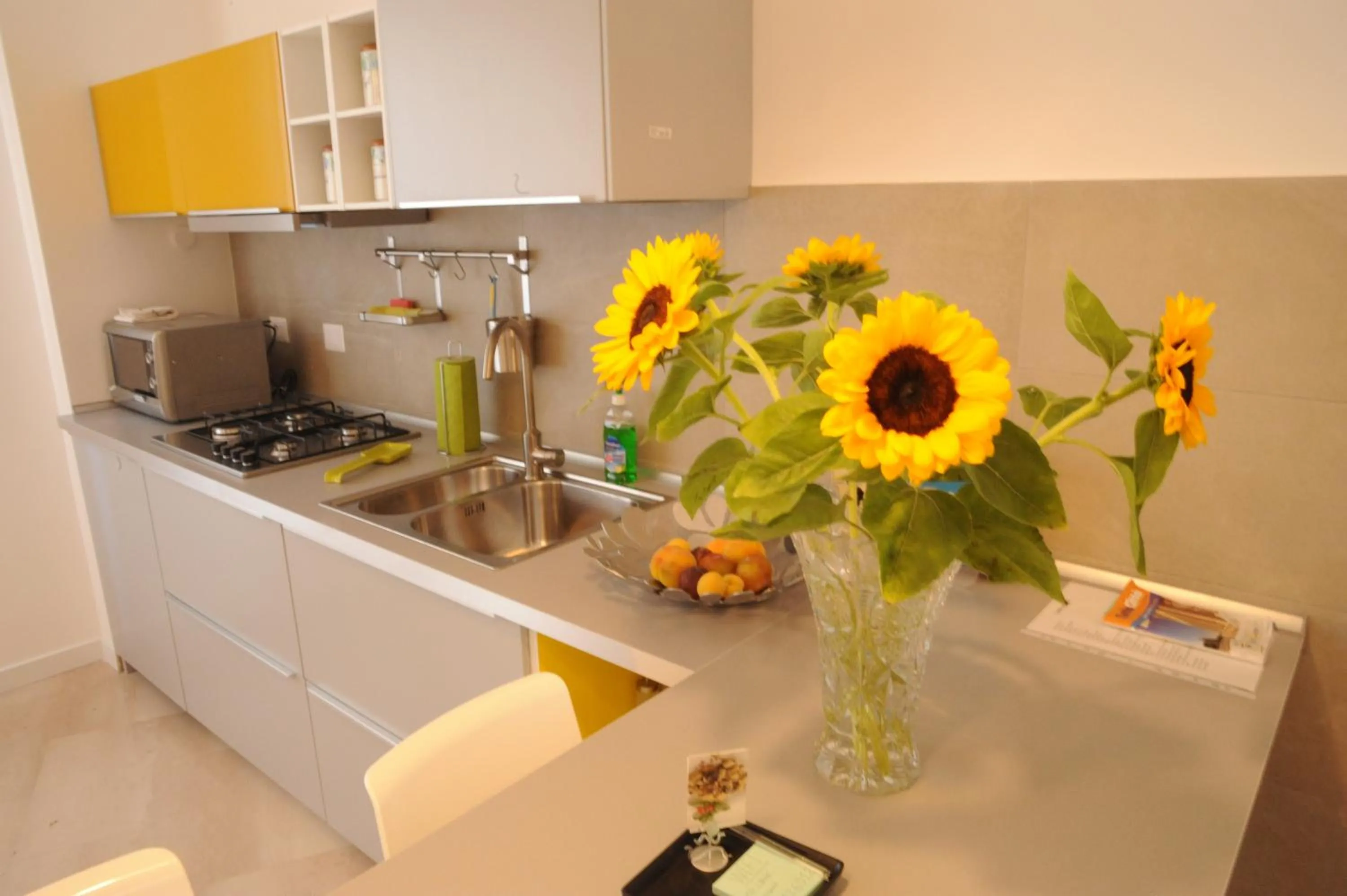 Kitchen or kitchenette in Saint Peter's House