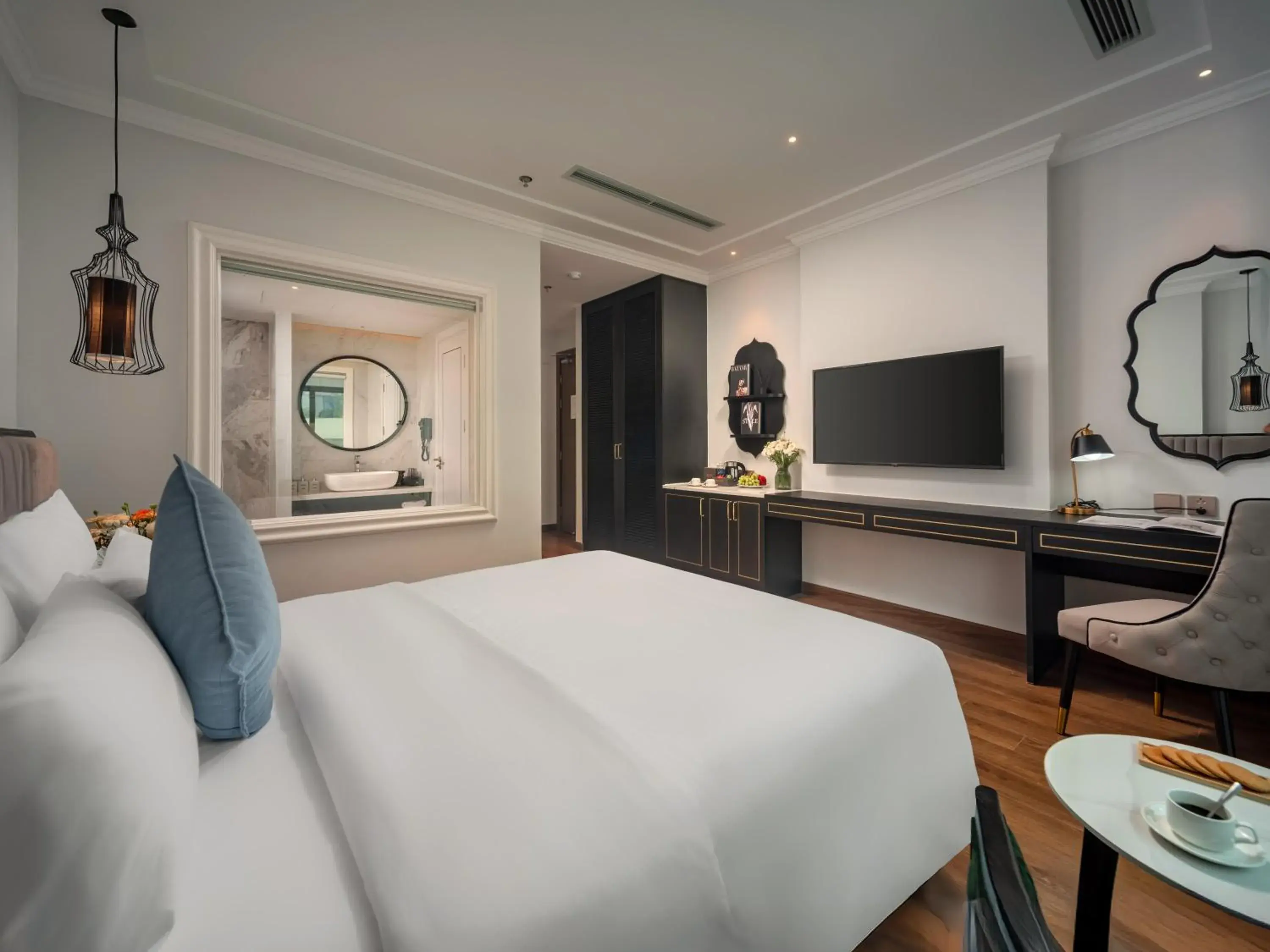 Deluxe Double Room - single occupancy in 22Land Cloud Hotel Hanoi Deluxe Double Room - single occupancy in 22Land Cloud Hotel Hanoi