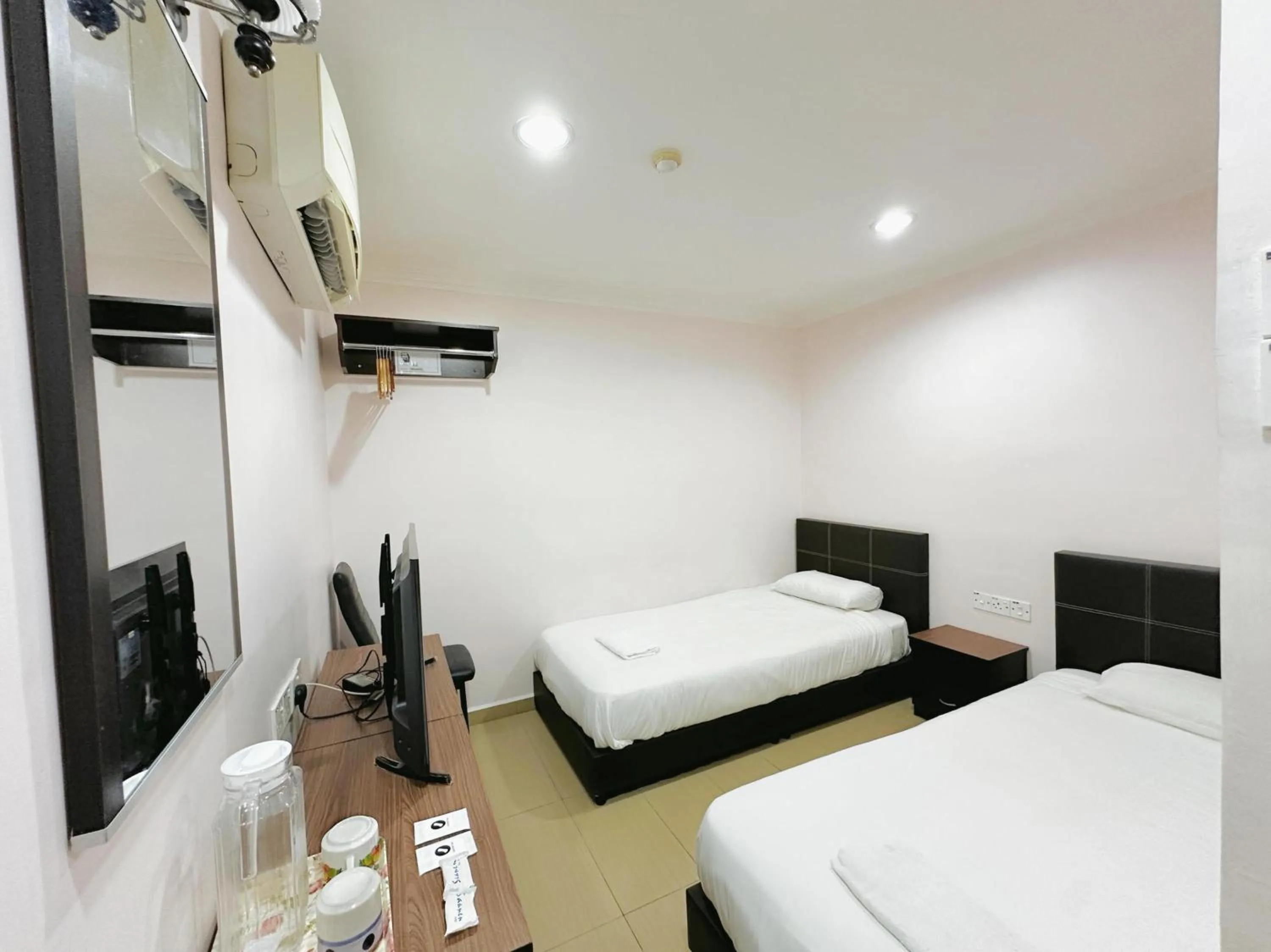 Bedroom, Bed in Hotel O Tasik Utama