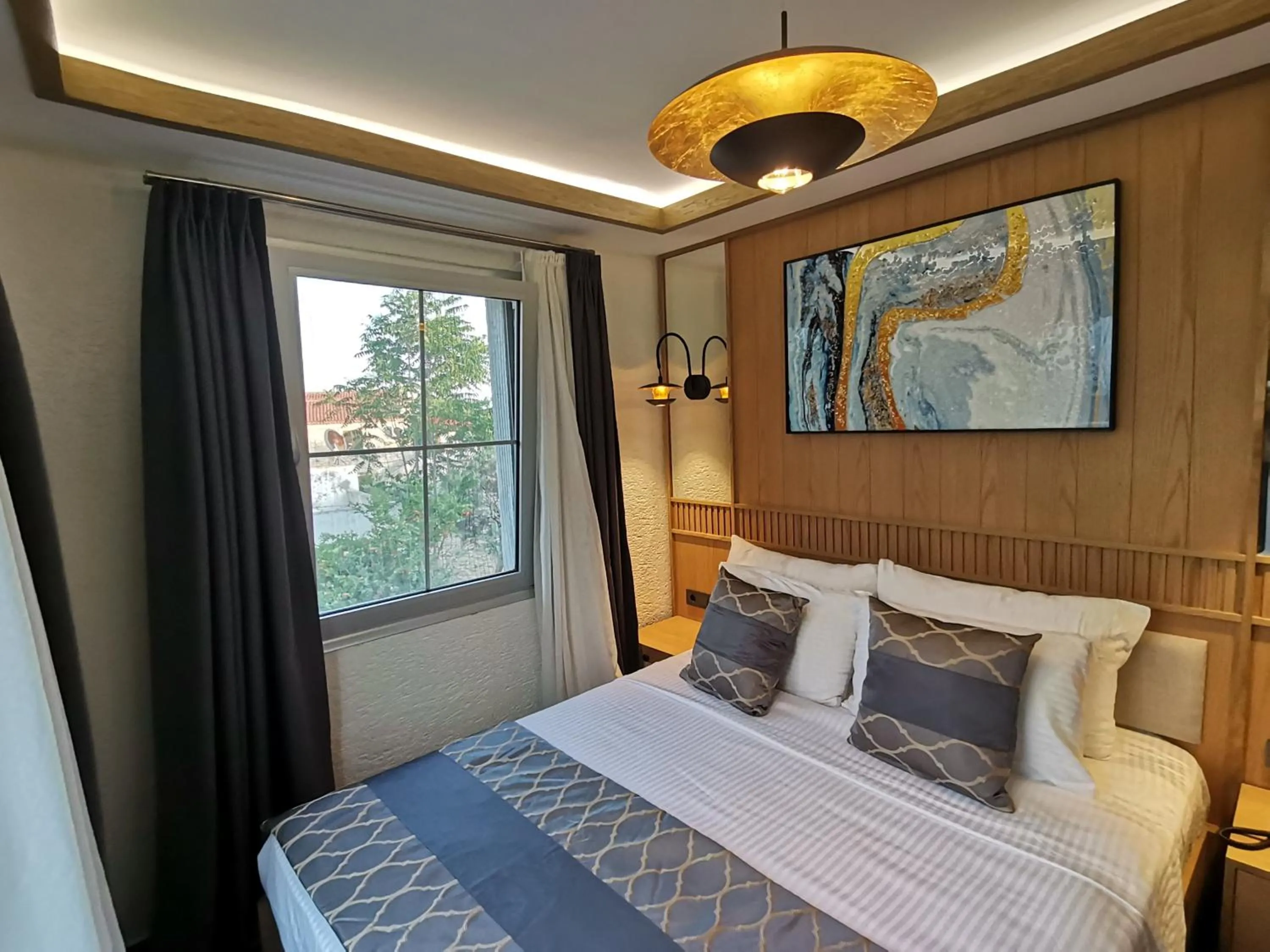 Photo of the whole room in The ABC Hotel