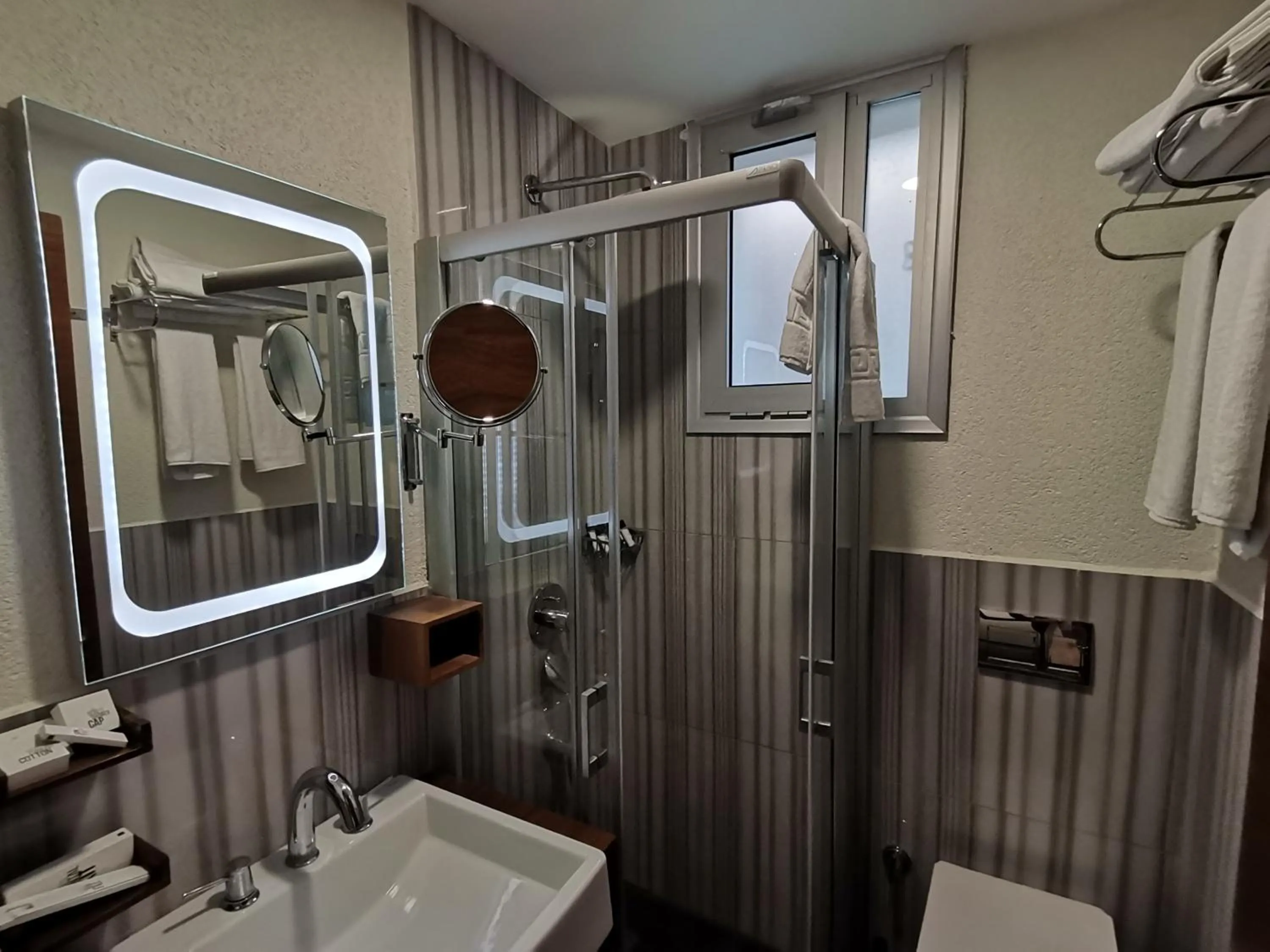 Shower in The ABC Hotel