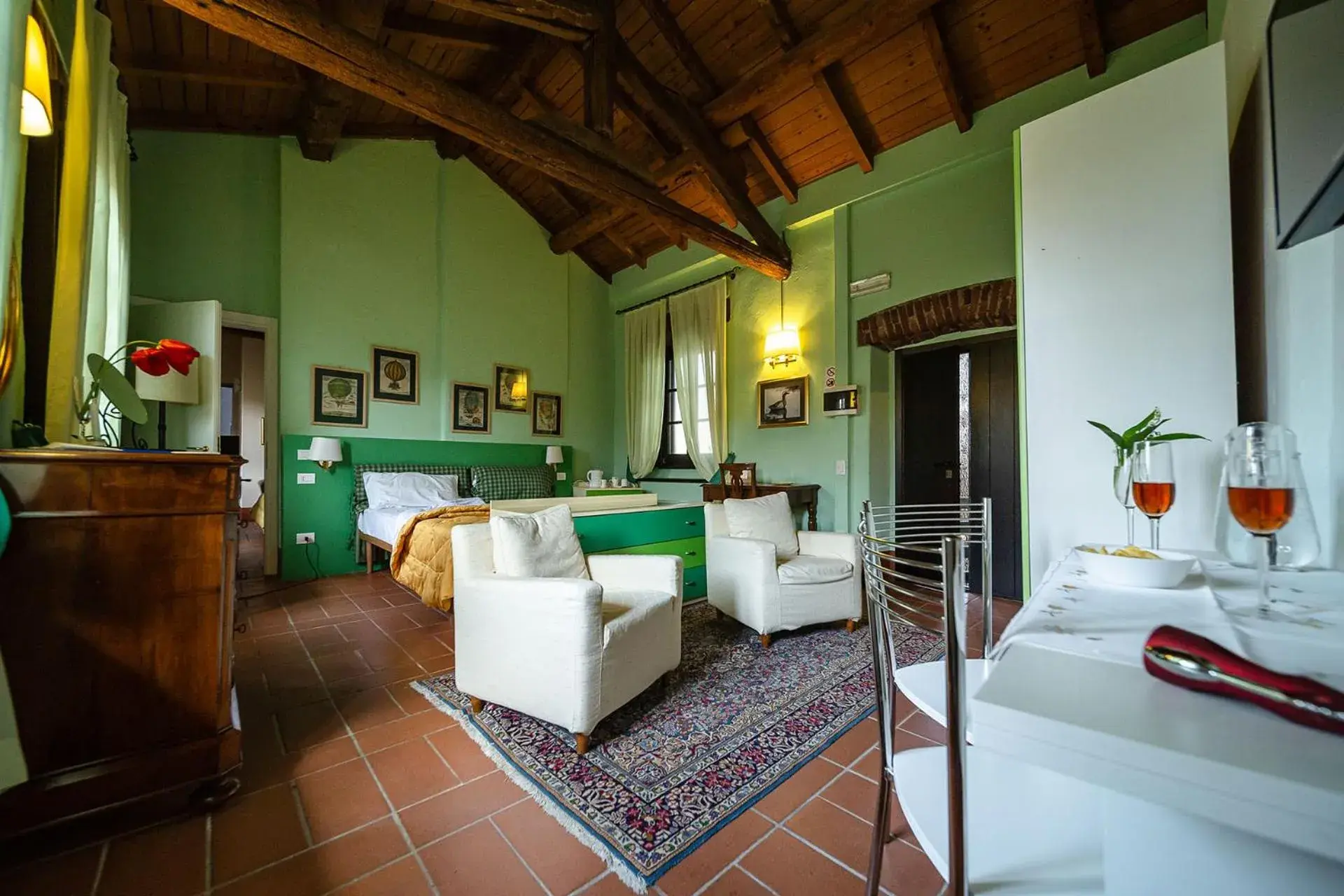 Triple Room with Private Bathroom in La Locanda di Sant'Anna Triple Room with Private Bathroom in La Locanda di Sant'Anna