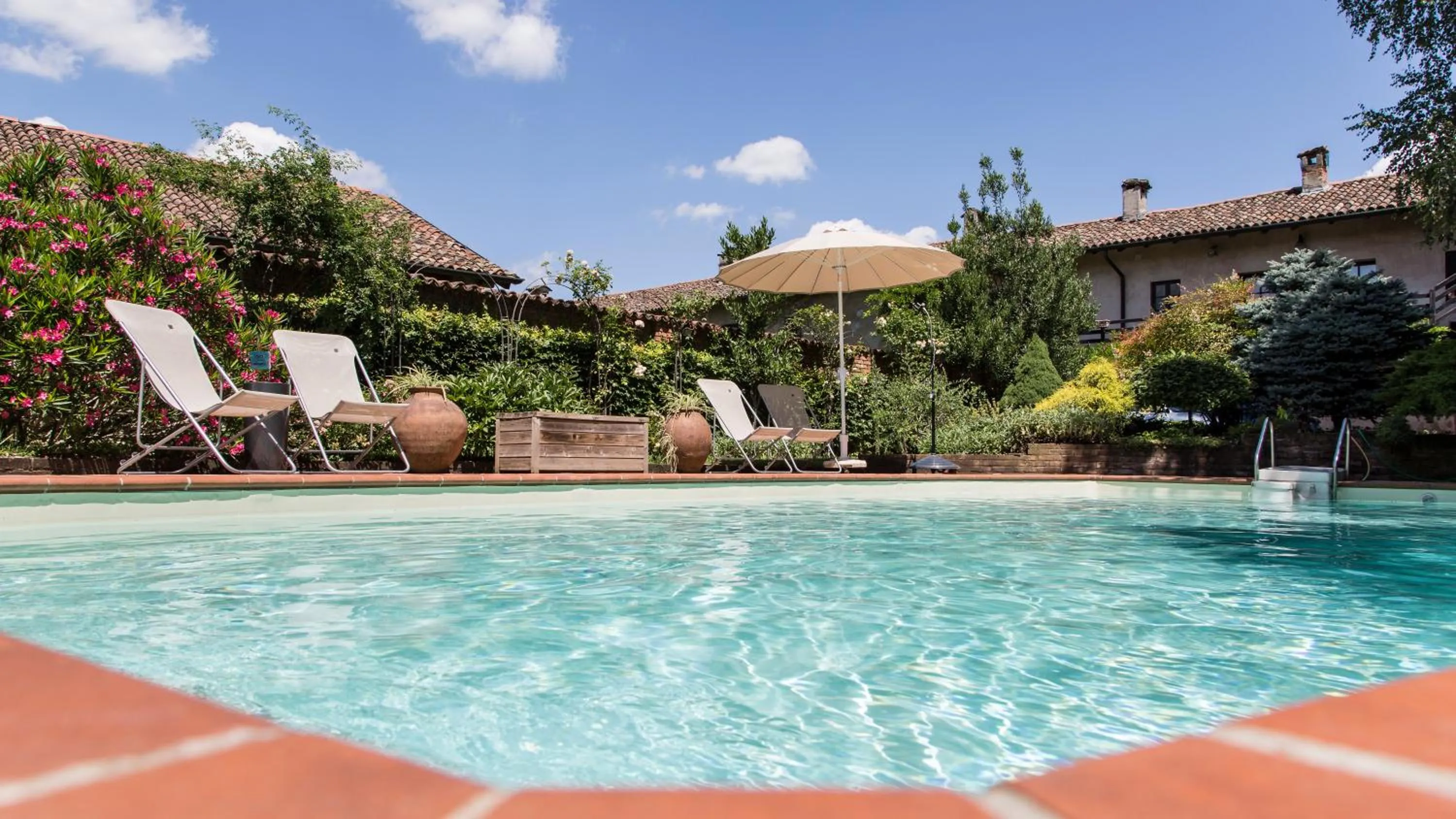 Swimming pool in La Locanda di Sant'Anna